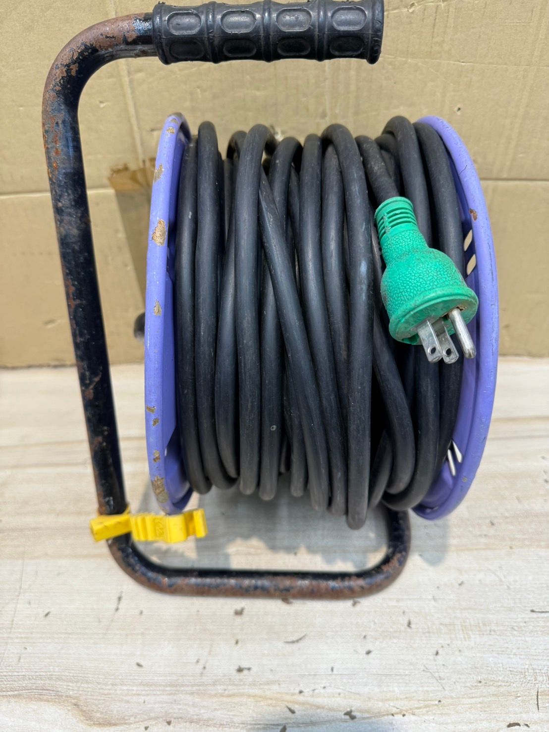 S97979 日動 コードリール NP-EB34 ブレーカー付