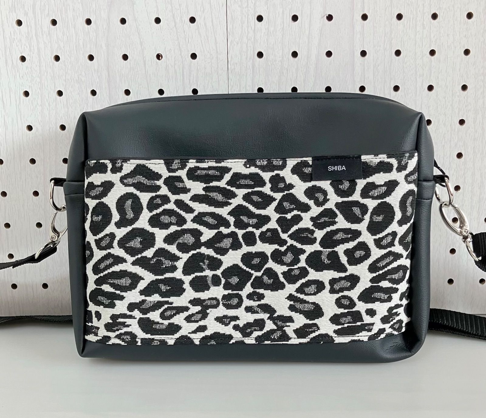 パルエルフィー Pal elfy 痛バッグBIG ホワイト オーロラレースBIG姫痛バ/地雷系 量産型（ショルダーバッグ