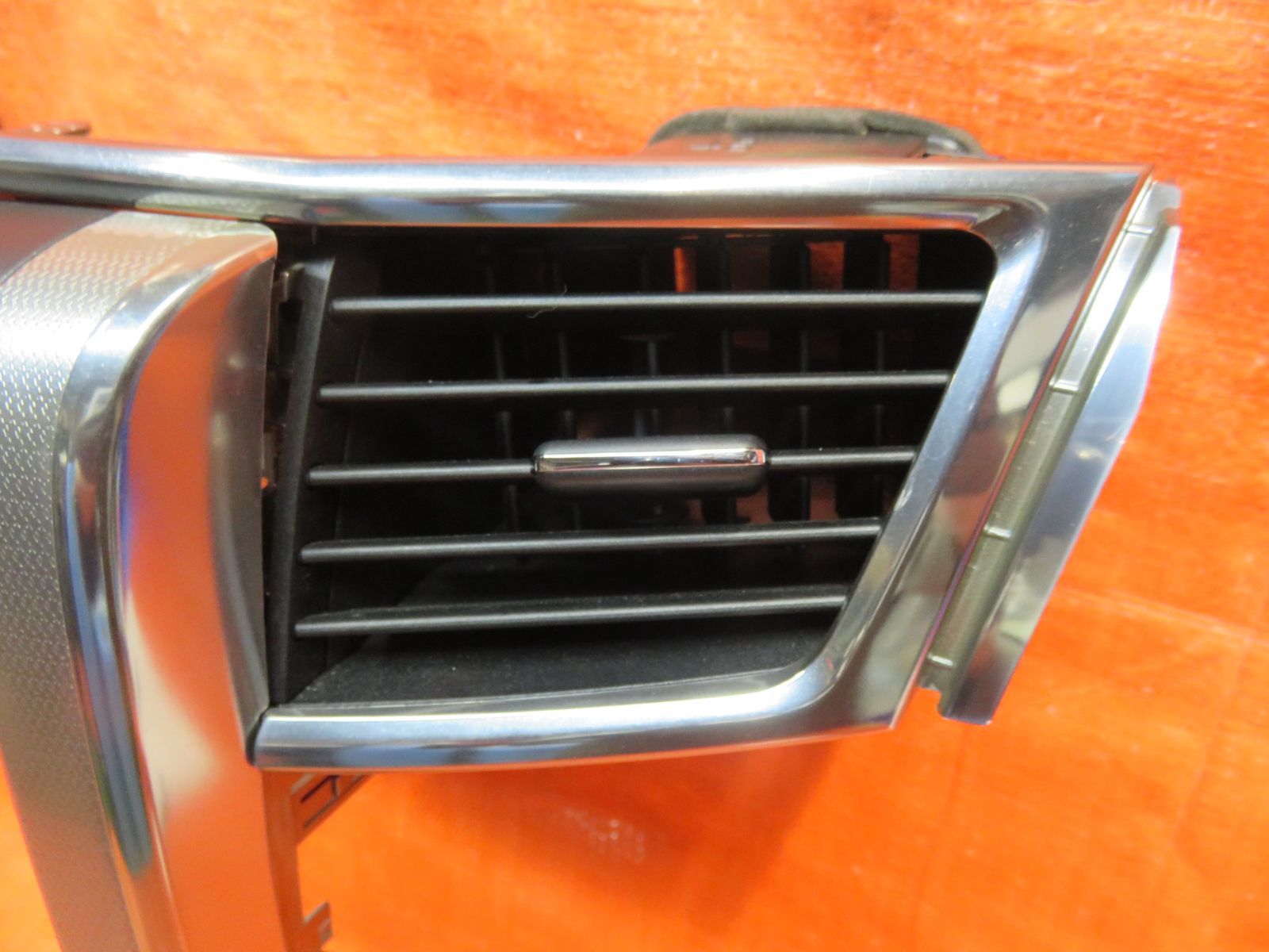 送料無料　アルファード　ヴェルファイア　20　エアコンパネル　ナビパネル 中古 トヨタ純正ヴェルファイア エアコンパネル ＋ ナビパネル枠 Silk