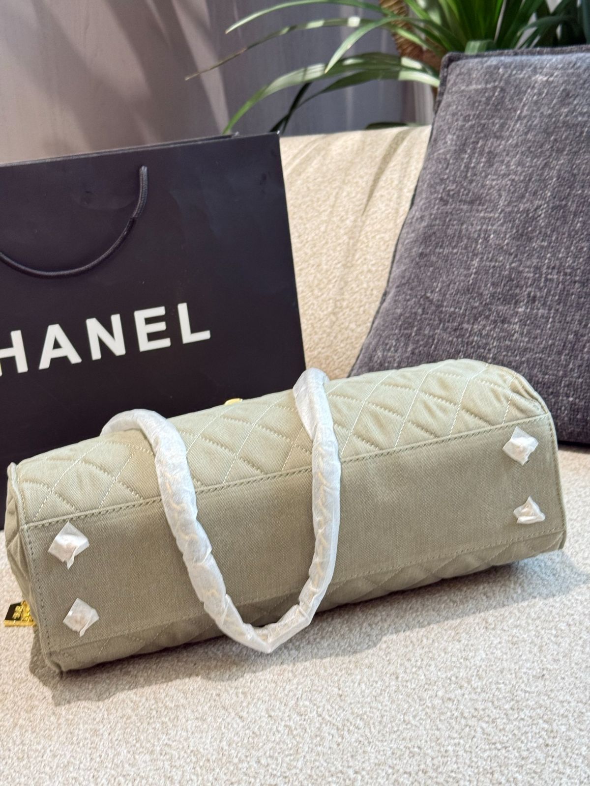 【CHANEL】 デニム コスメティックバッグ RA980 org.jpg