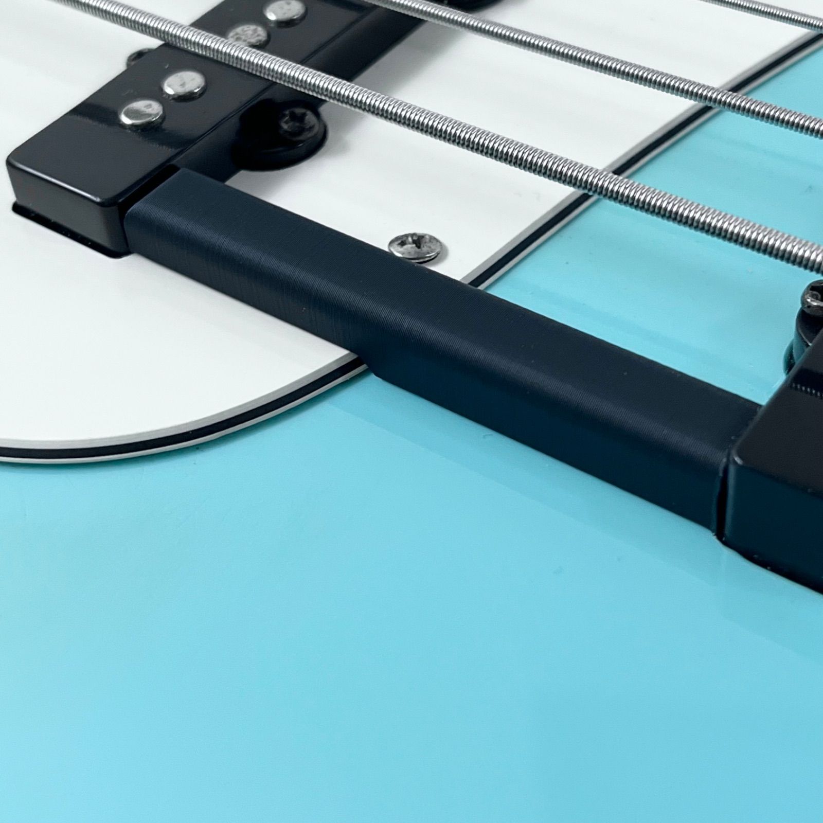 フィンガーレスト / Fender系 60's Jazz Bassタイプ用 ベーシック