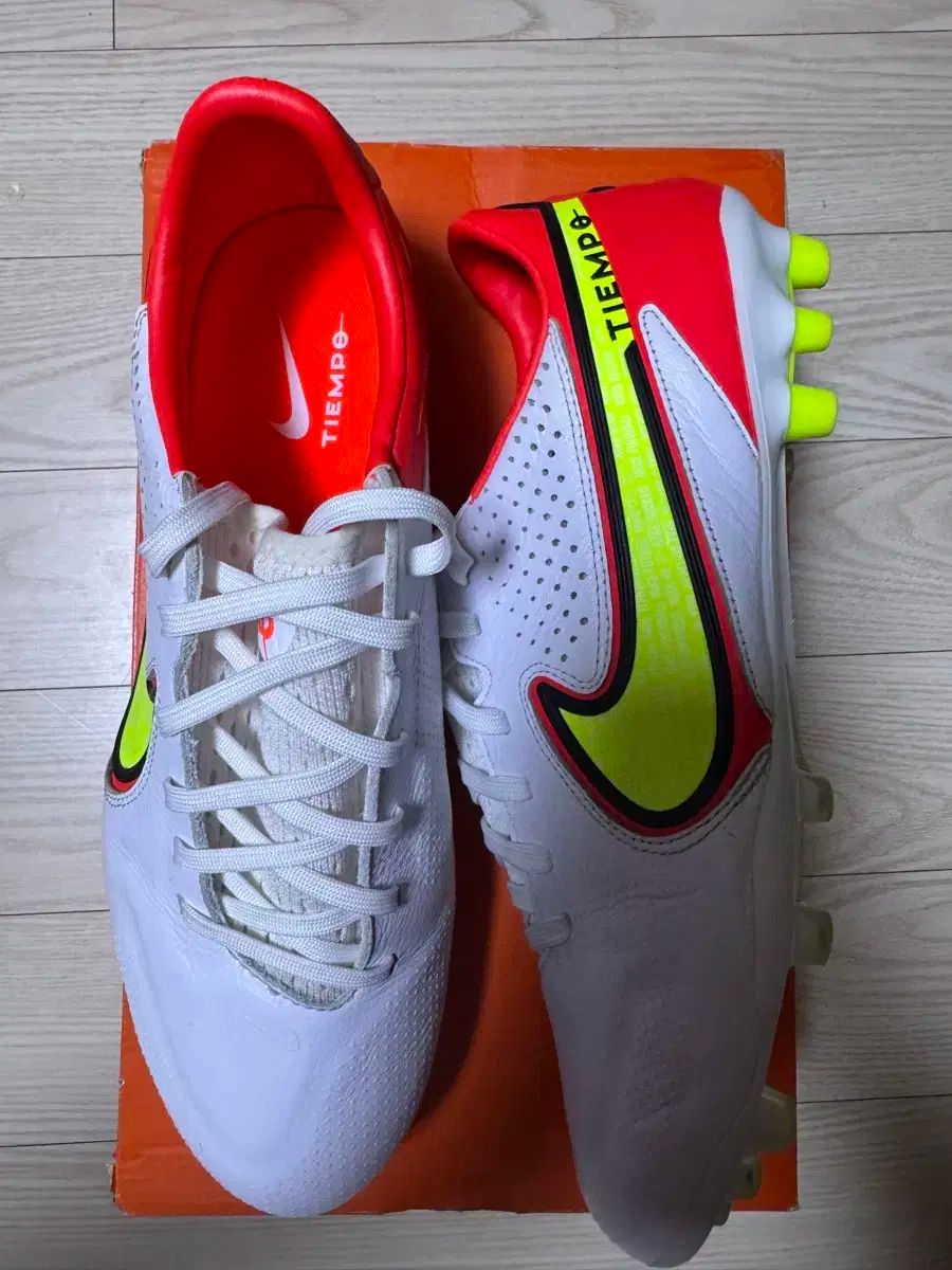 【Kartoon様】NIKE ティエンポ レジェンド 9 エリート AG Kartoon様】NIKE ティエンポ レジェンド 9 エリート AG NIKE ナイキ