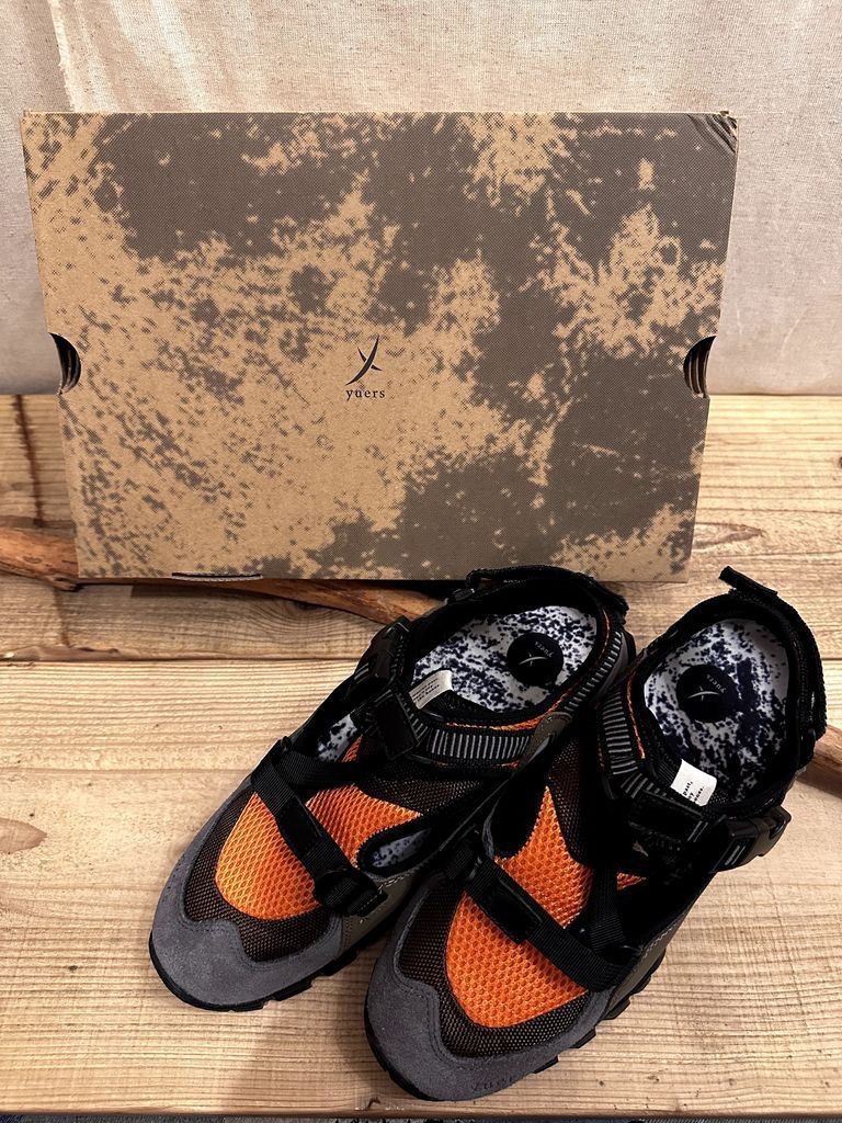 ORANGE|BROWN