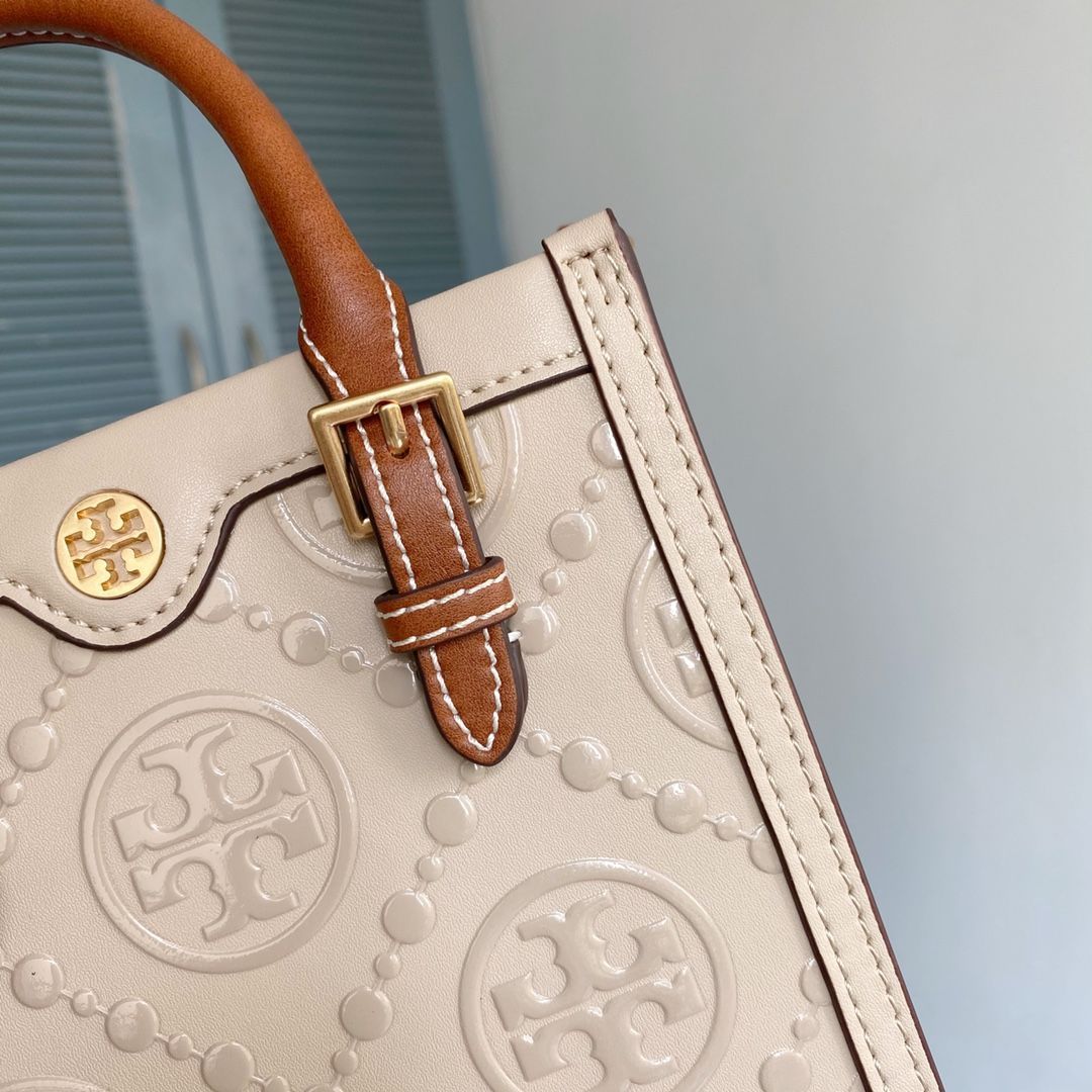 TORY BURCH トリーバーチ Tモノグラム コントラスト エンボス