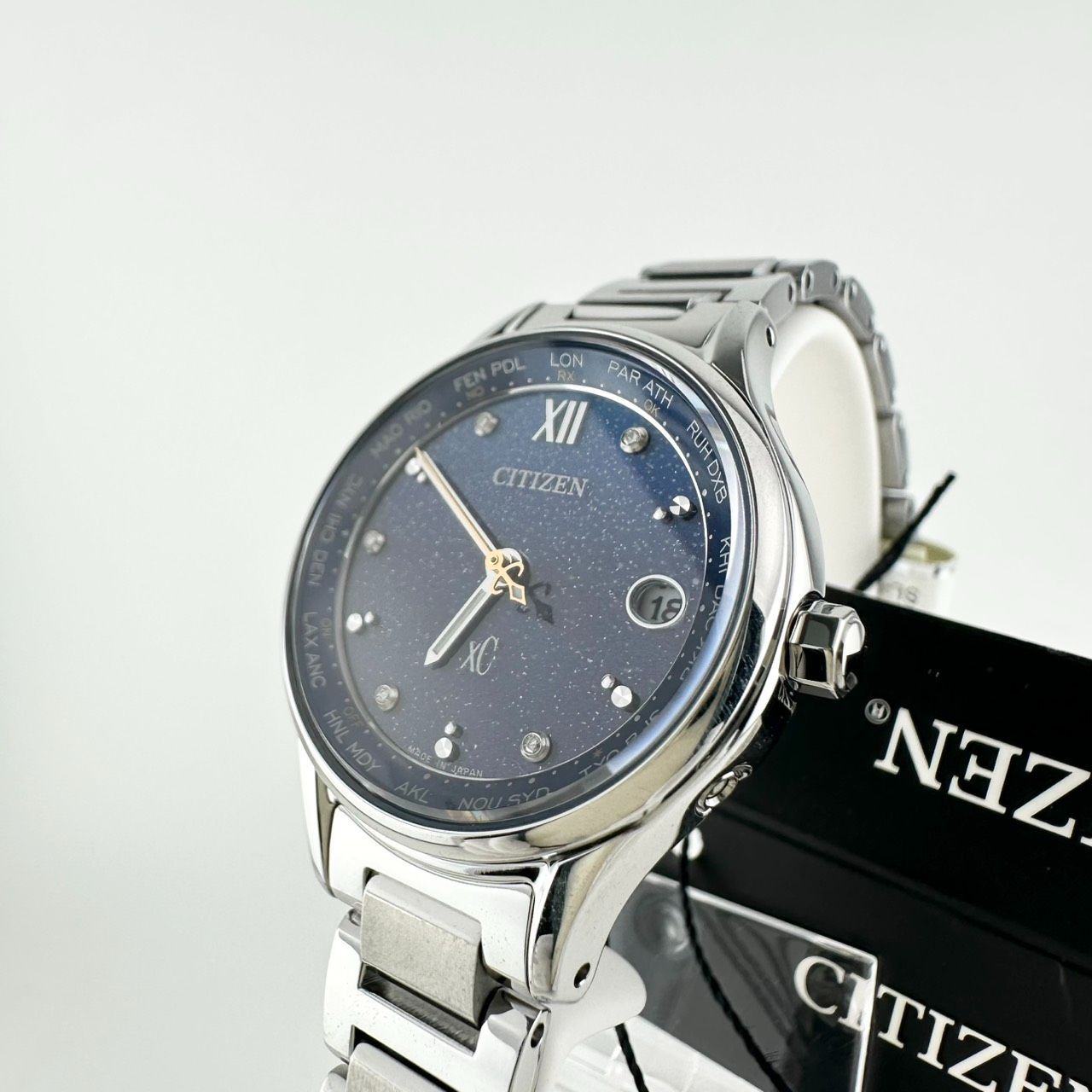 ♥ シチズン CITIZEN 腕時計クロスシー エコ ドライブ電波時計 防水 ペア ブルー 青 EC1160-62L レディース シルバー 正規品