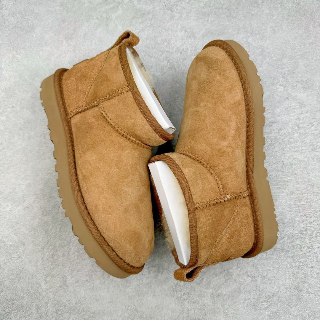 UGG ピュア ウール シープスキン スノー ブーツ