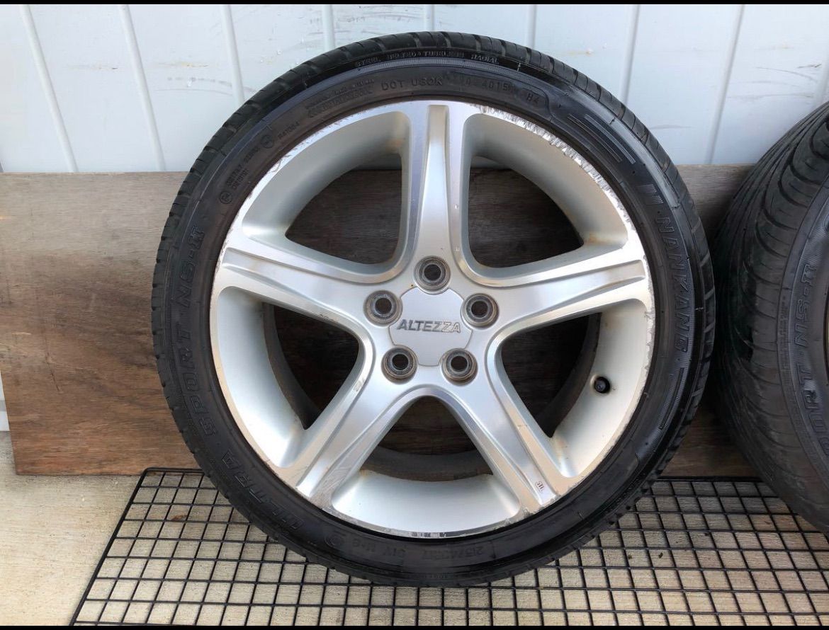 Kumho 215/45ZR17 タイヤ・ホイールセット 17インチ Kumho 215/45ZR17 タイヤ・ホイールセット 17インチ タイヤ