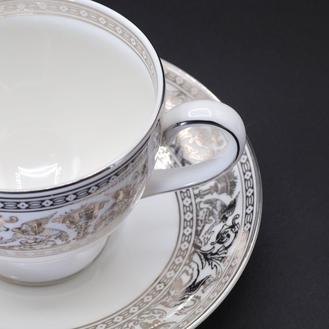 ウエッジウッド フロレンティーン プラチナ　カップ&ソーサー 廃盤品】 ウェッジウッド フロレンティーン プラチナ カップ＆ソーサー