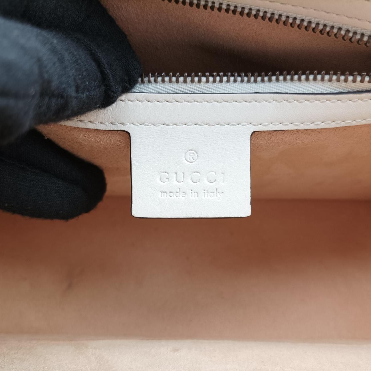 GUCCI ホワイトスカート GUCCI グッチ スカート 無地 イタリア製 ホワイト 40サイズ L
