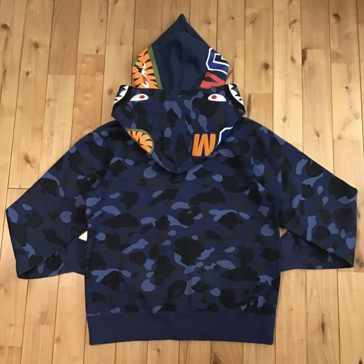 送料込み！BAPE CAMO シャーク フーディ パーカー ブルー