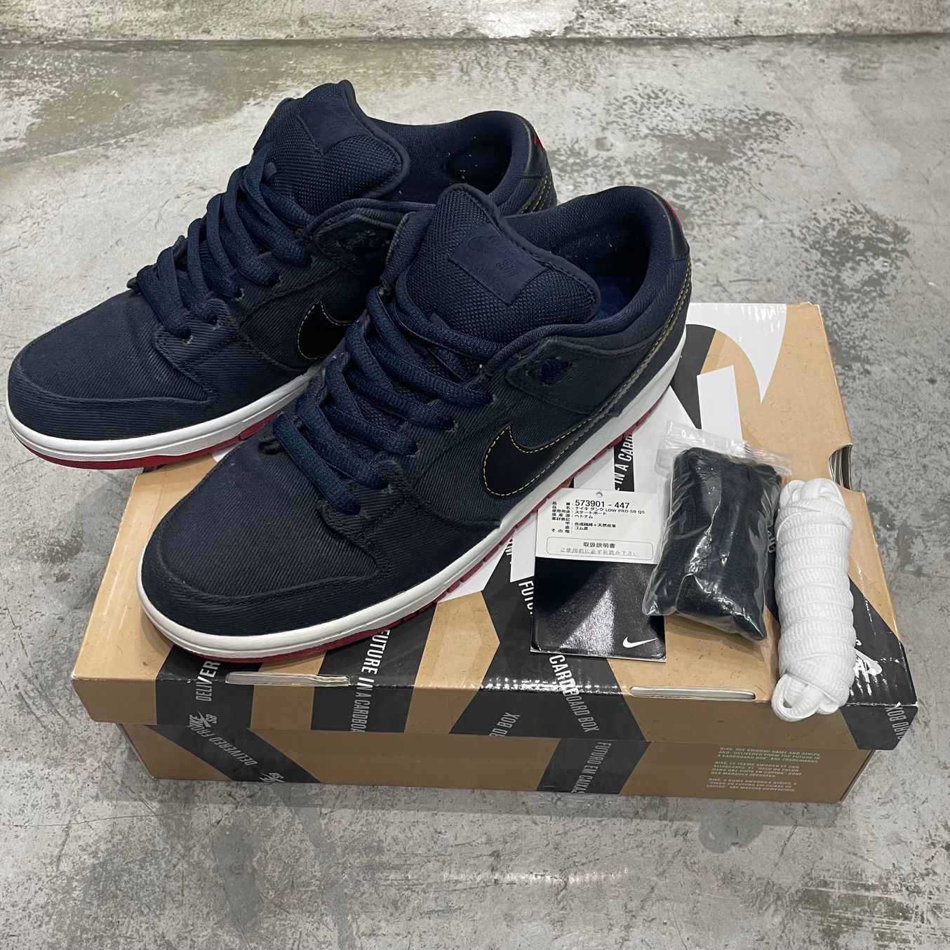 NIKE Levi's リーバイス denim dunk SB ダンク　コラボ NIKESB Dunk Low Levis Black Denim 26㎝ - メルカリ