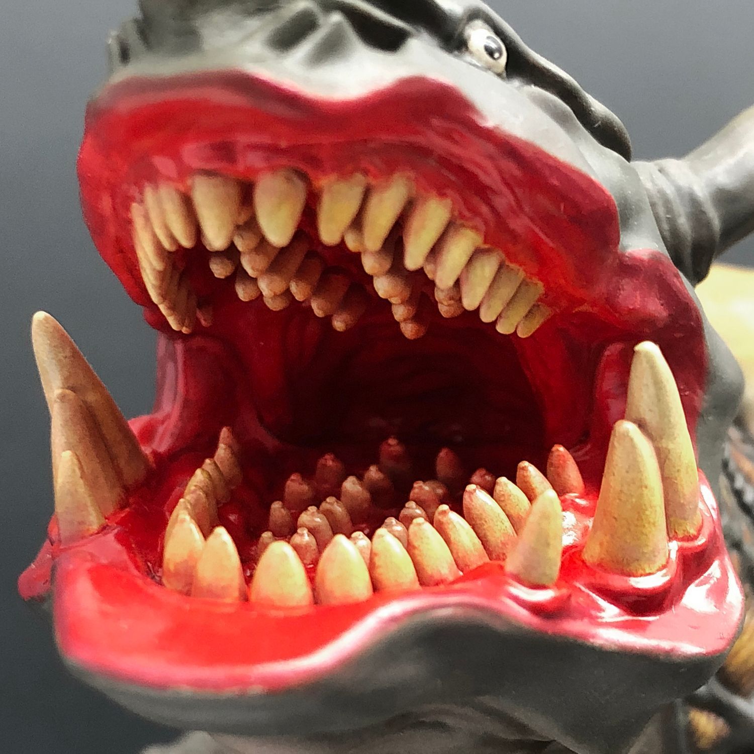キット完成品 ネロンガ シン・ウルトラマン メガソフビキット 海洋堂