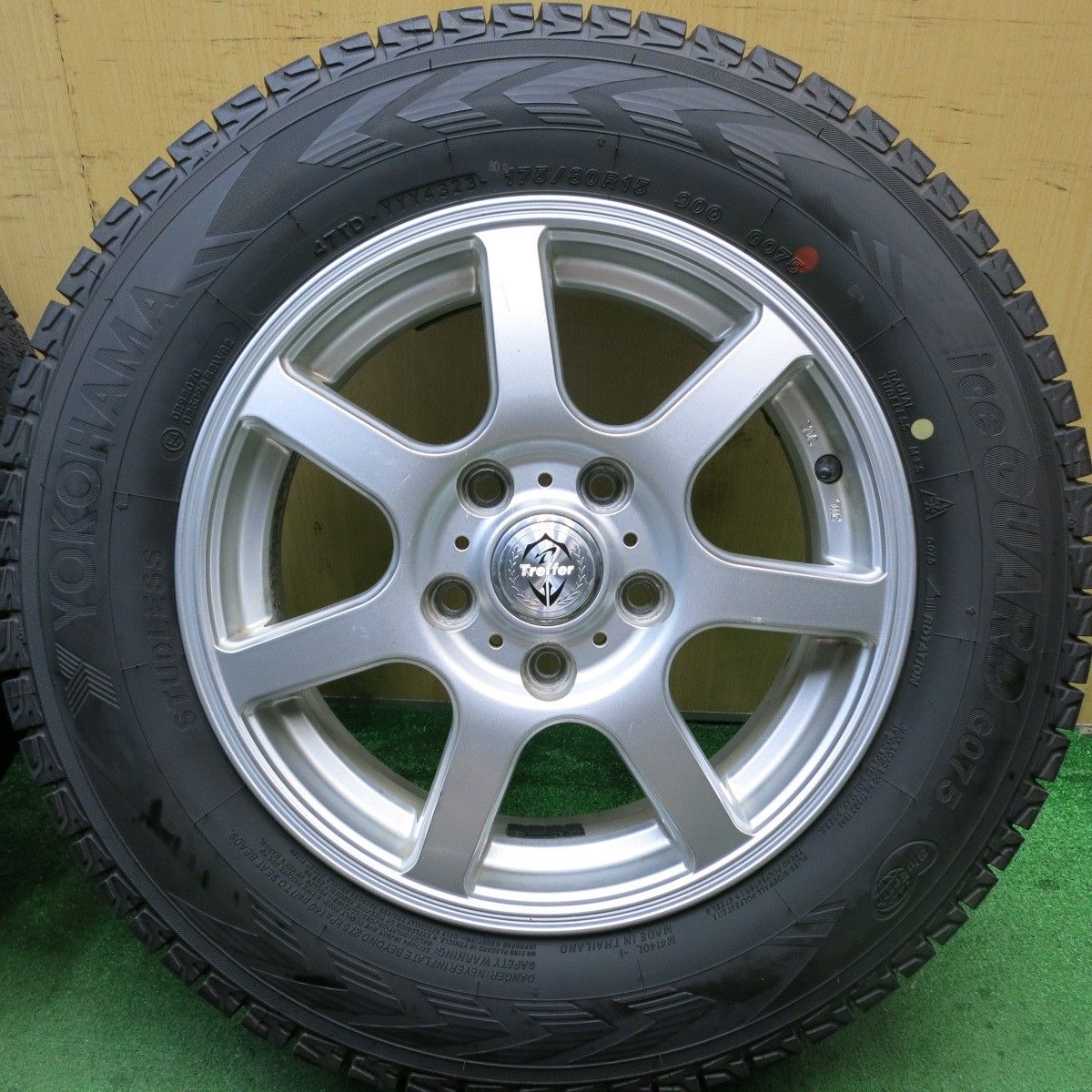 ブリジストンブリザック DM-V2 175/80R15 4本セットアルミ付