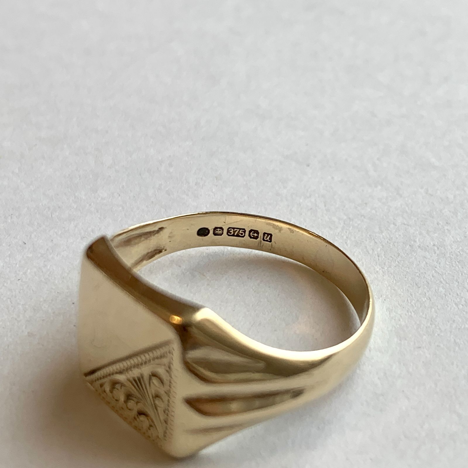 英国製 Vintage アールデコ シグネットリング SILVER刻印 18号 英国製 Vintage アールデコ シグネットリング SILVER刻印 18号