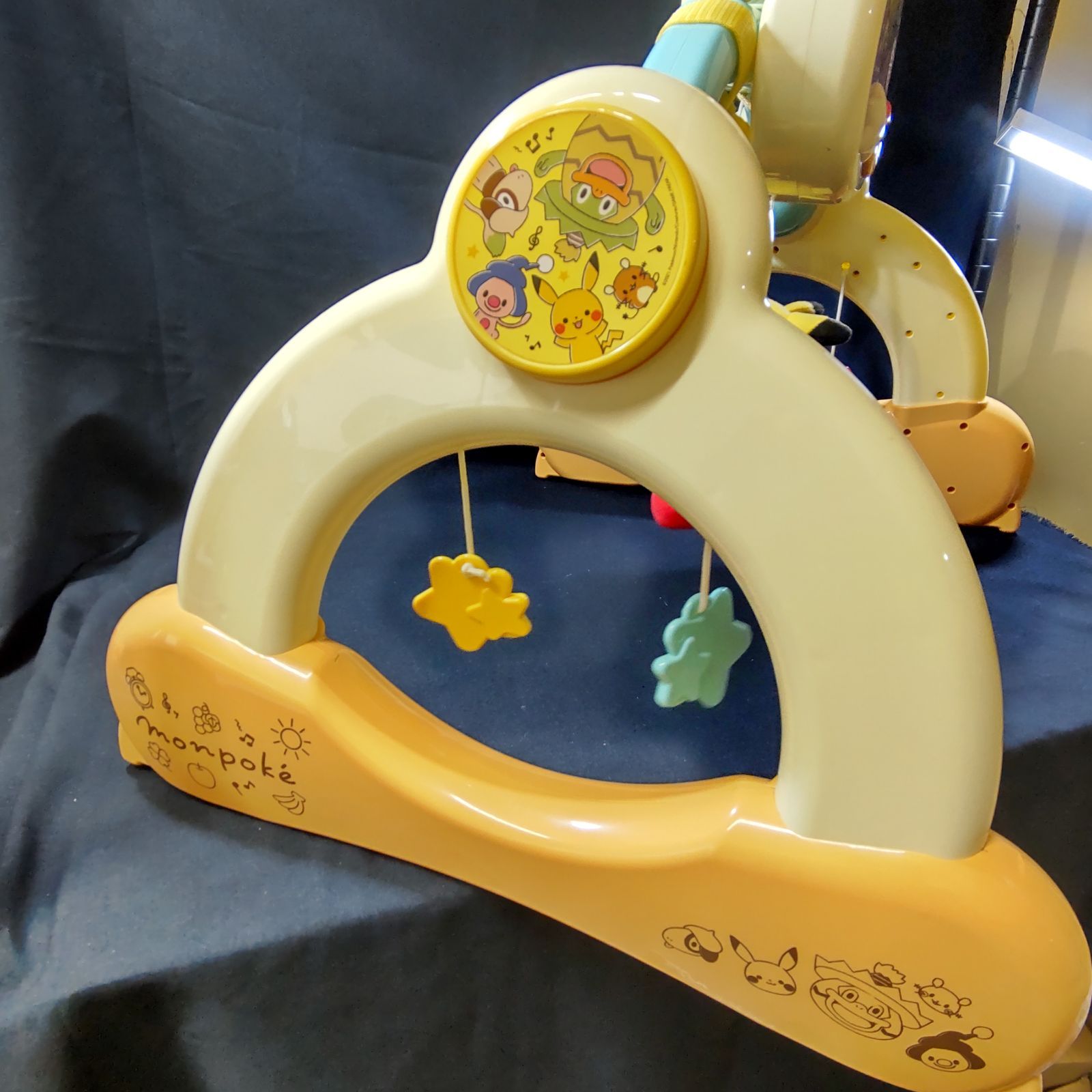 レア☆廃盤品！　モンポケ 7ステップメリージム　ベビー　状態良好　デデンネ ☆【単三電池3本付(同梱不可)】モンポケ 7ステップメリージム