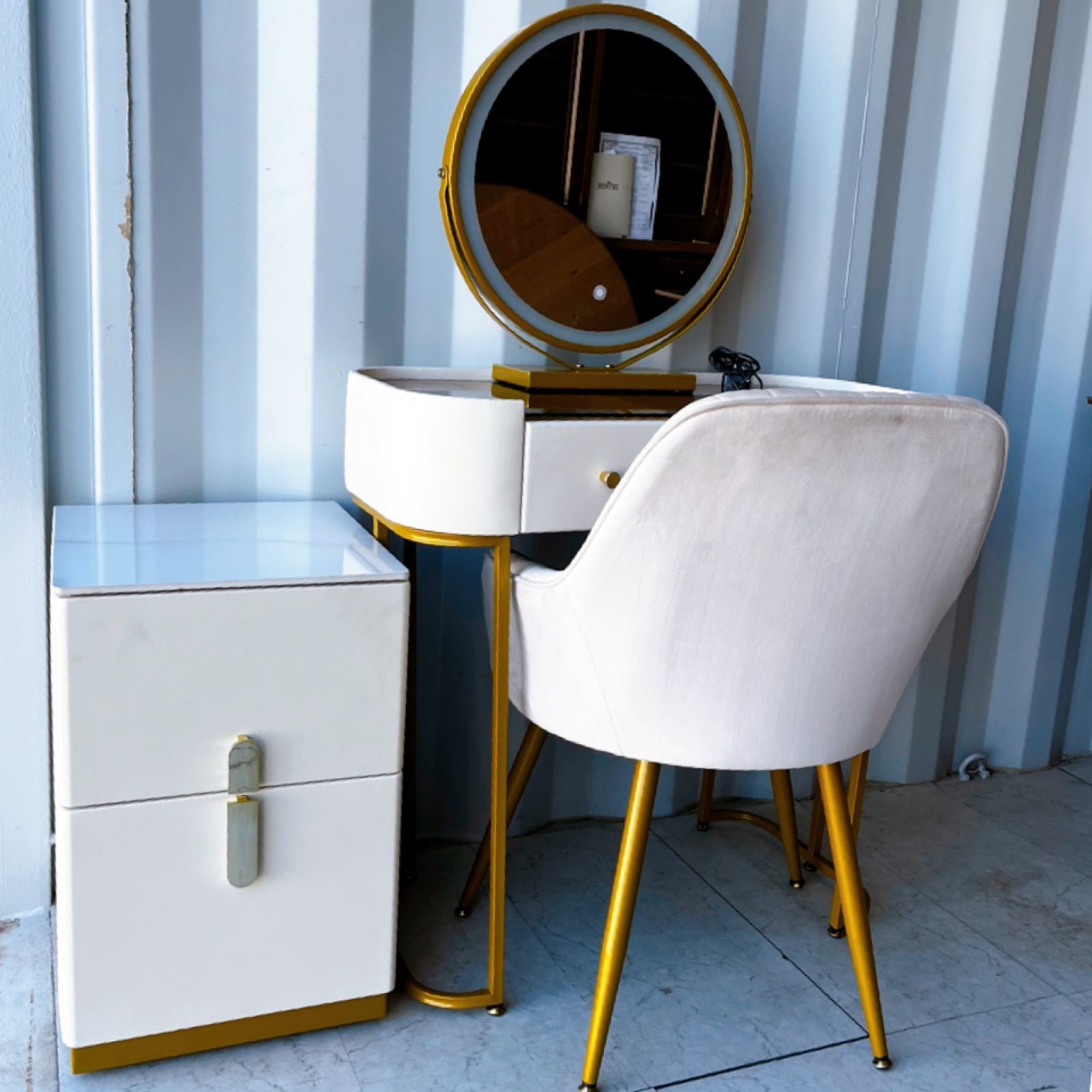 取付無料！LED付きミラー キャビネット アンティーク調姫系ドレッサー