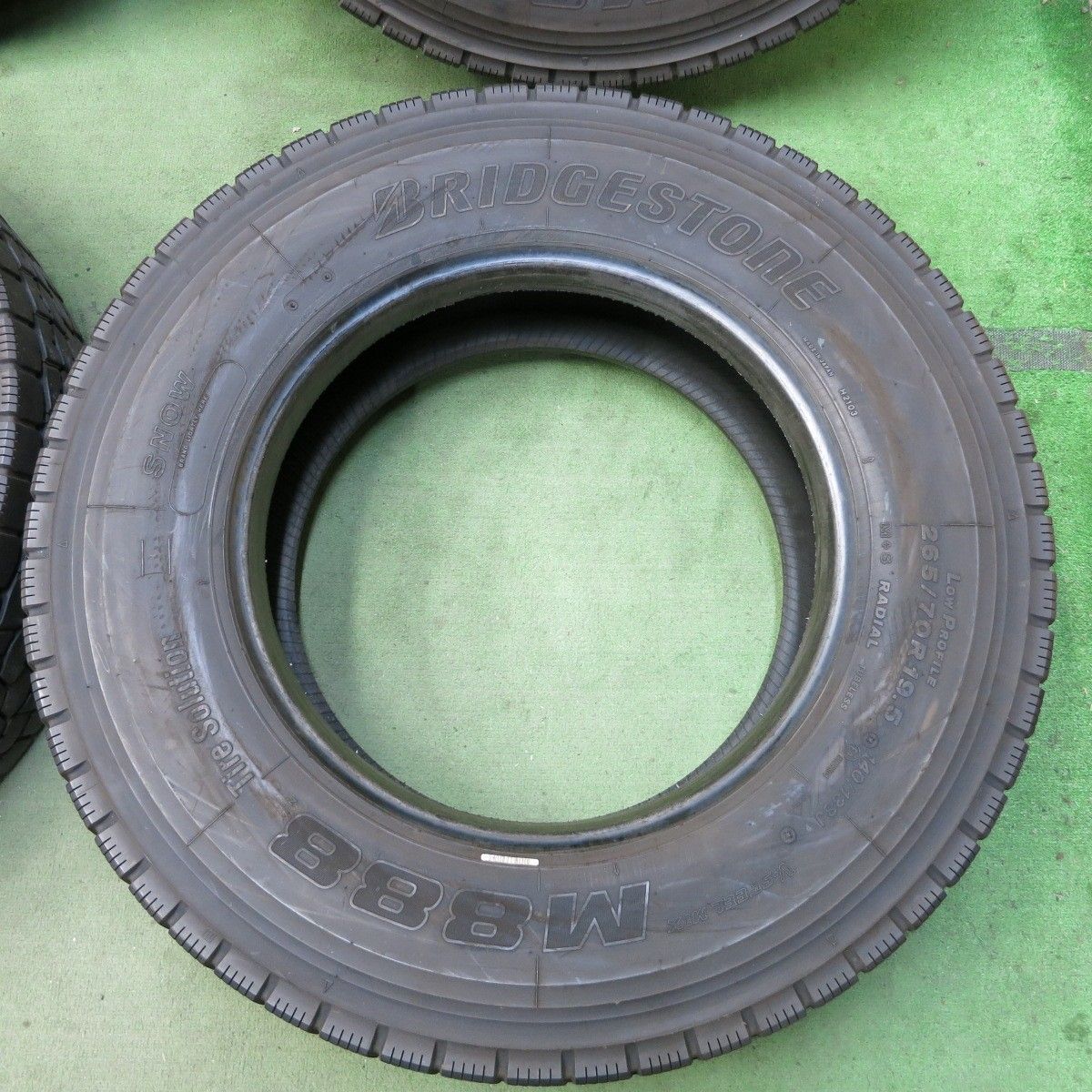 バリ溝 24年 9.5分 トラック タイヤ 265|70R19.5 140|138J ブリヂストン M888 ミックス オールシーズン 19.5インチ 5100701ナスタ FFCRYSTALESIA_COM