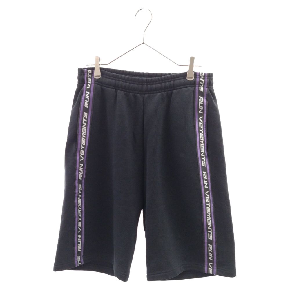 VETEMENTS (ヴェトモン) LOGO TAPE SWEATSHORTS サイドロゴテープ付き