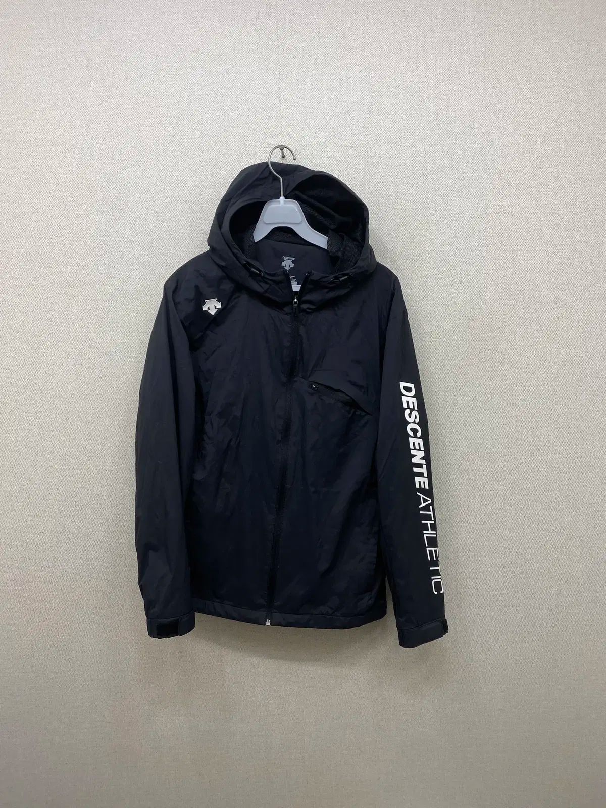 DESCENTE(デサント) ウインドブレーカー