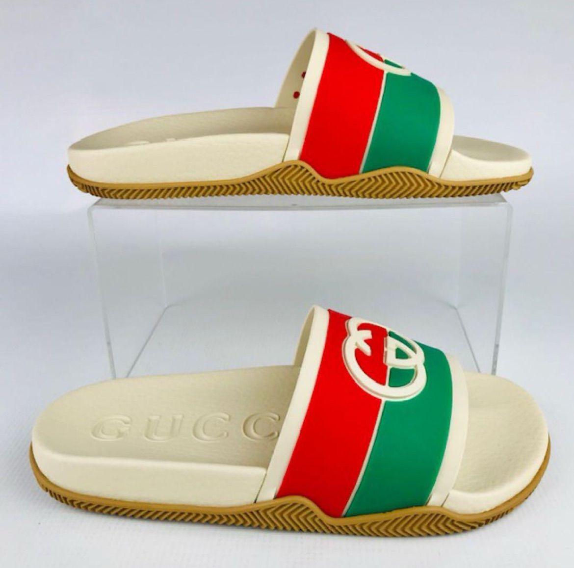 新品未使用☆GUCCI・グッチ レディース エンボス加工GGインター