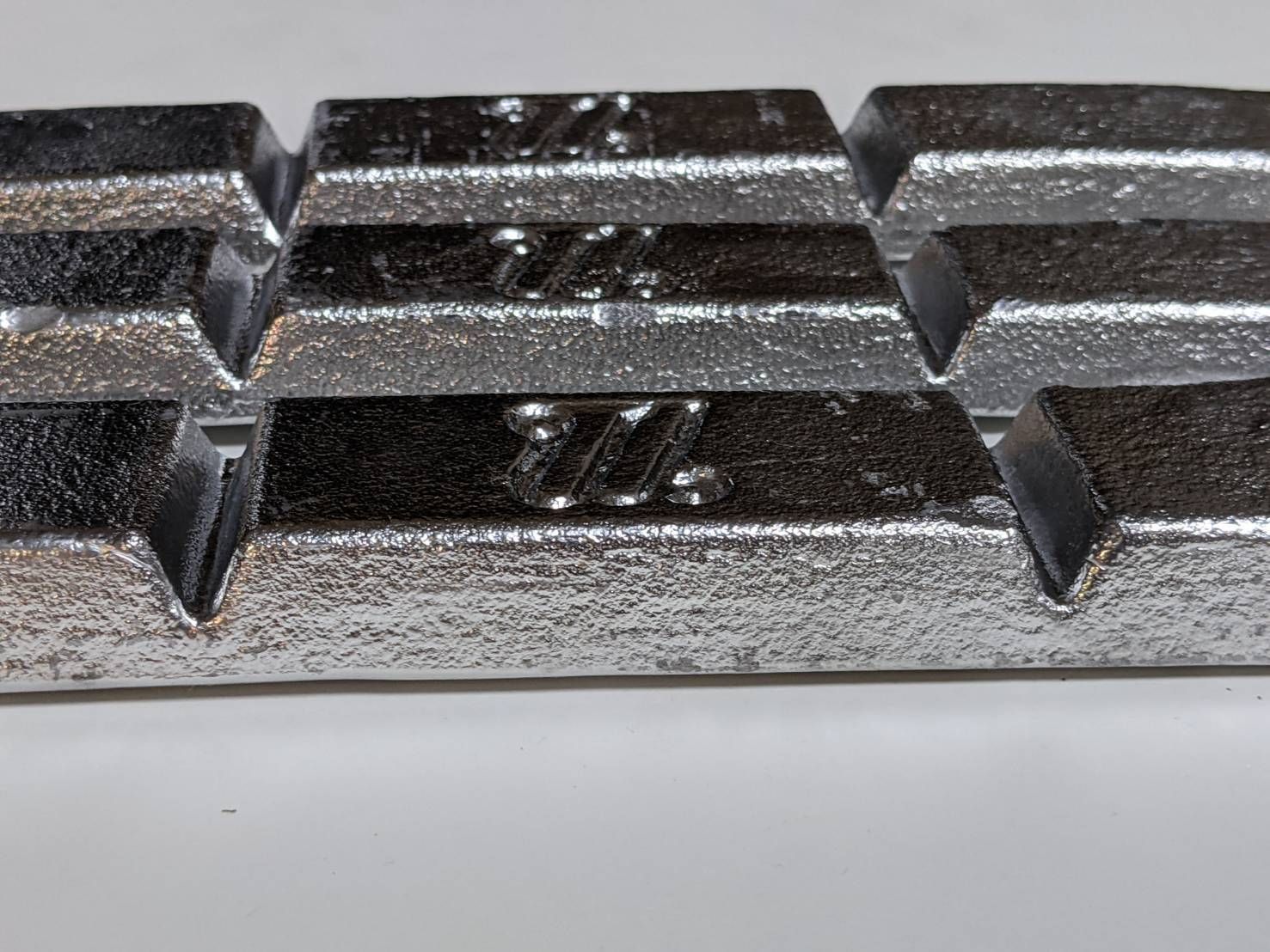 鉛 インゴット メタルジグ作製用 約3.8kg - メルカリ