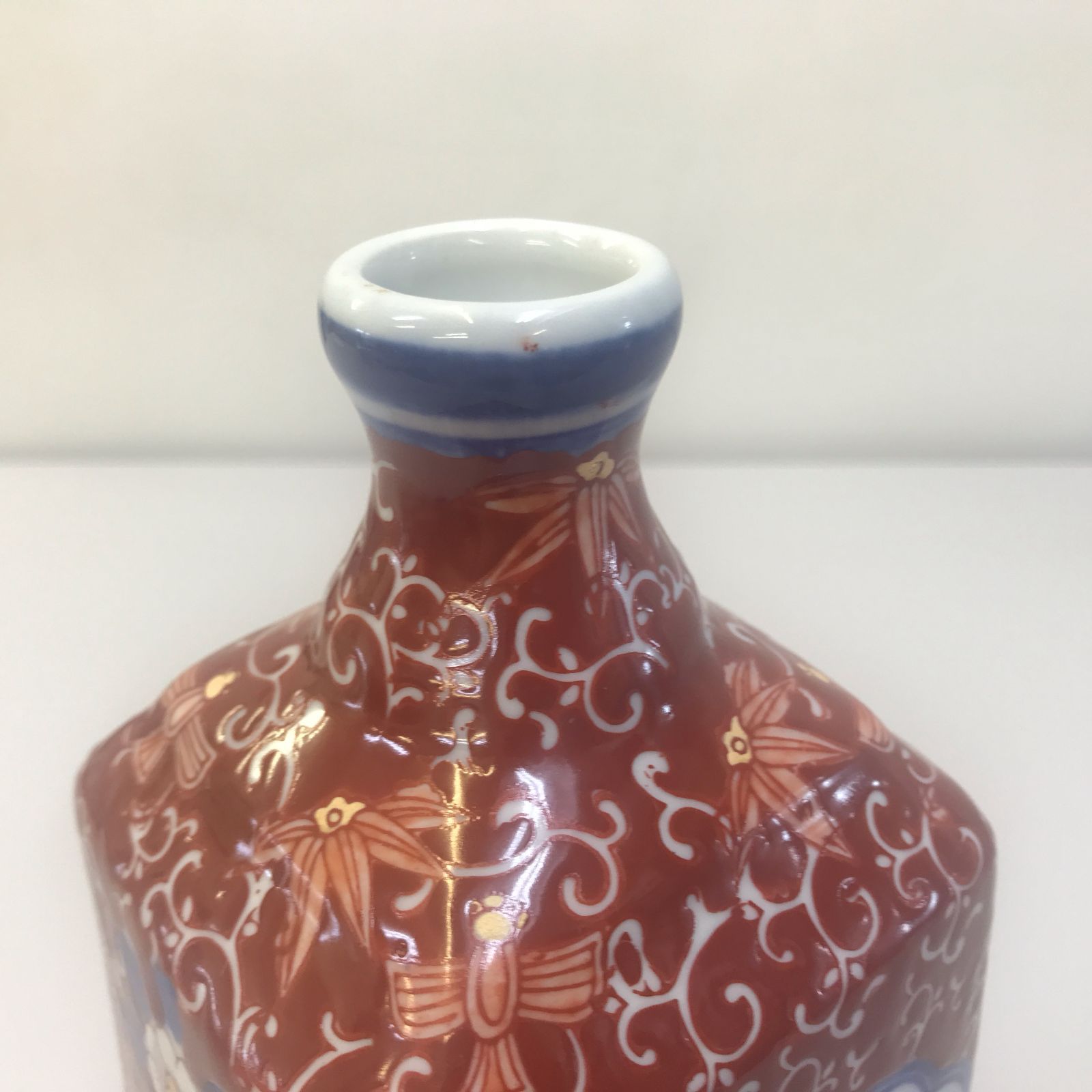 ○古伊万里 清華白磁陣史花門四角 角瓶 骨董品 中国美術 古美術 - メルカリ
