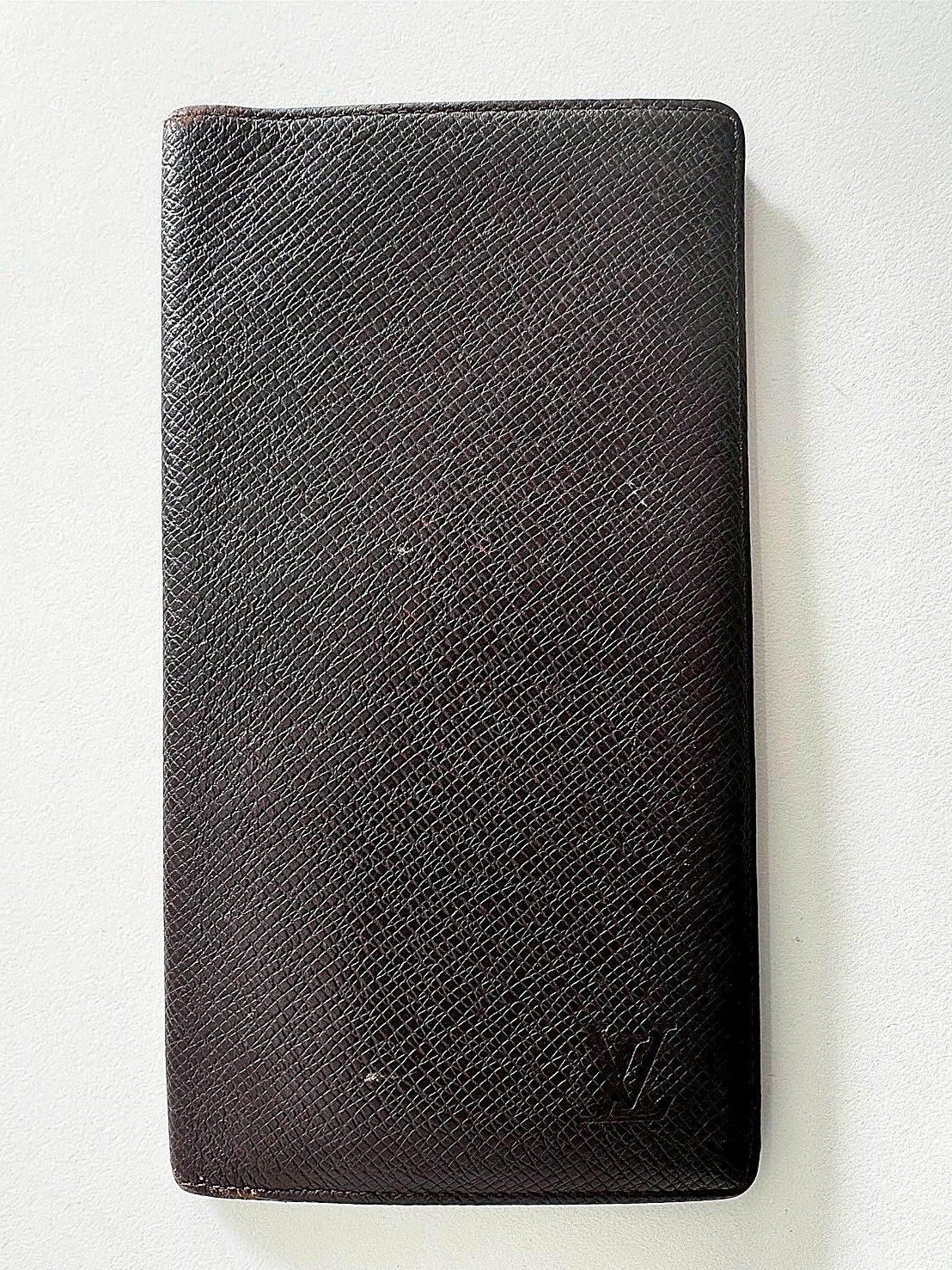 Louis Vuitton ヴィトン タイガ ポルトバルール カルトクレディ