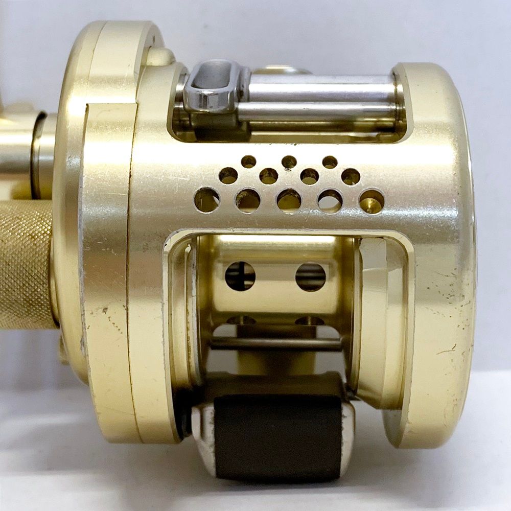 カルカッタコンクエスト201XT（左ハンドル） 大人気，正規品 シマノ