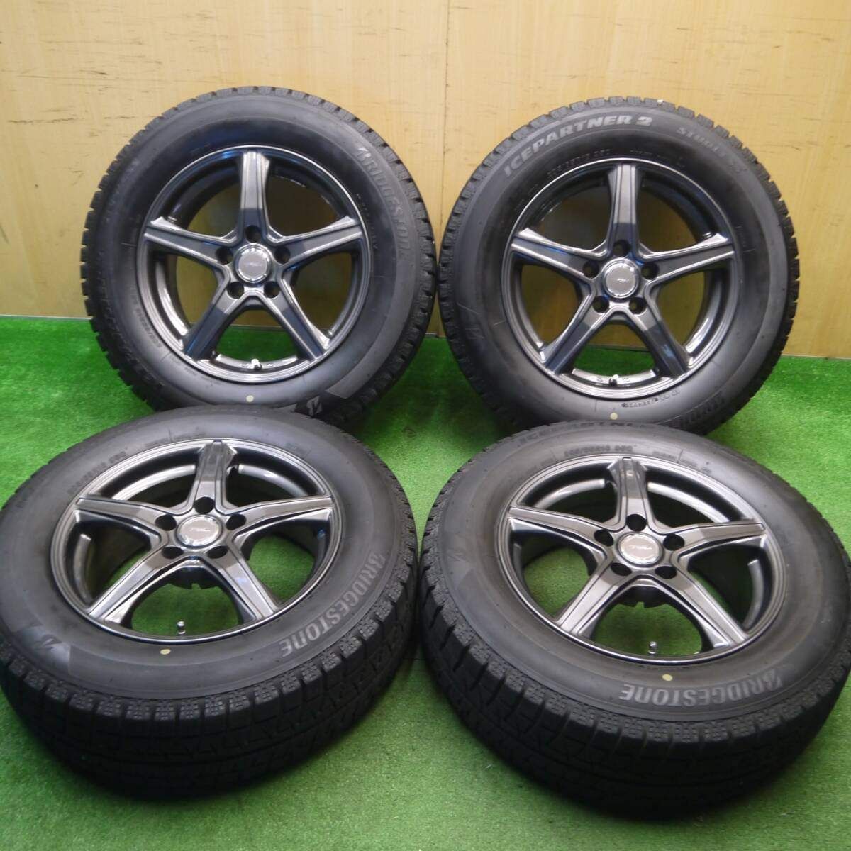 8AB057 Lunage ルナージュ AD-035 ダイヤモンド 0.50CT 中古スタッドレスタイヤ【205/65R15 BRIDGESTONE ICE PARTNER2】 4本