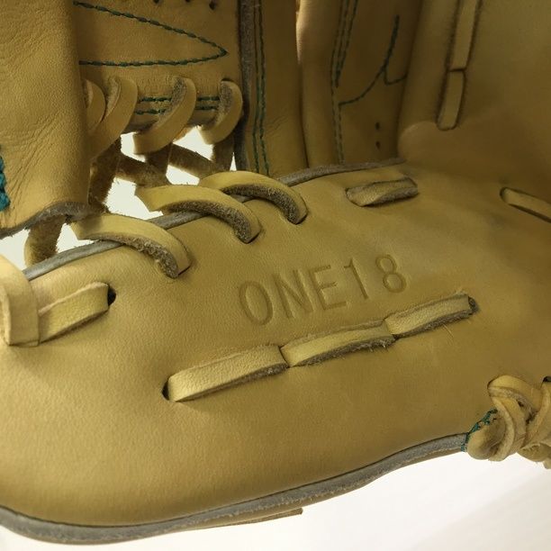 中古品 ワンオブジアンサー ONE OF THE ANSWER 硬式 投手用グローブ ONE18 1369 中古品 ワンオブジアンサー ONE OF THE ANSWER 硬式 投手用