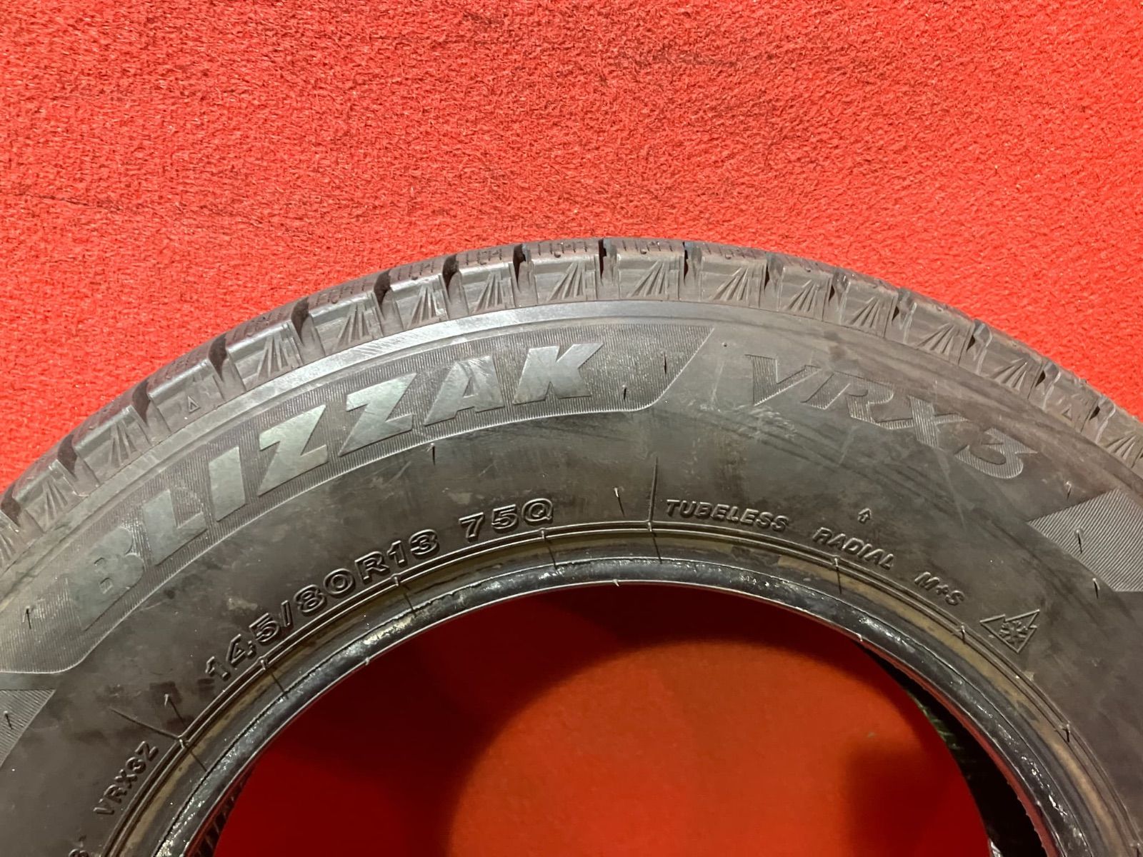 スタッドレスタイヤ 145|80R13 BRIDGESTONE VRX3 4本SET TRITUETUBI_COM