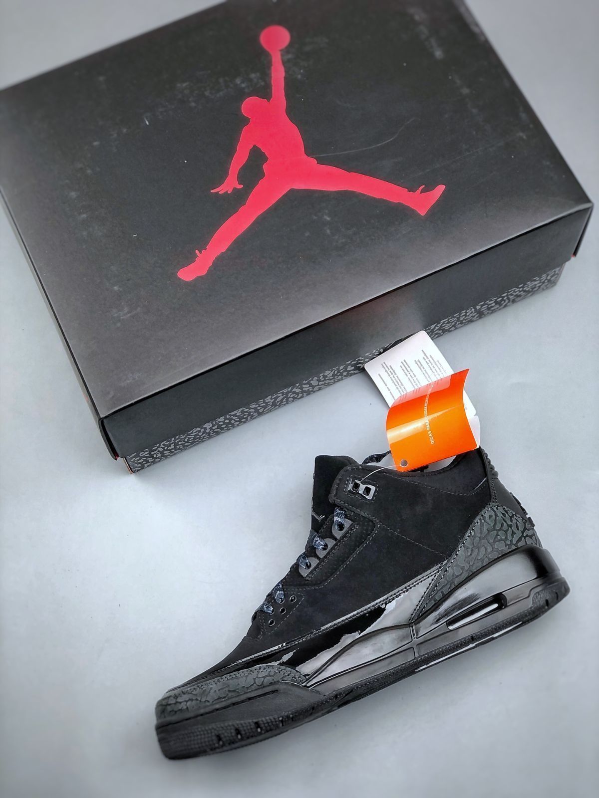 極美品 NIKE ナイキ エア ジョーダン 3 ブラックキャット 28.5㎝ ナイキ エアジョーダン3 レトロ ブラックキャット (2025) CT8532
