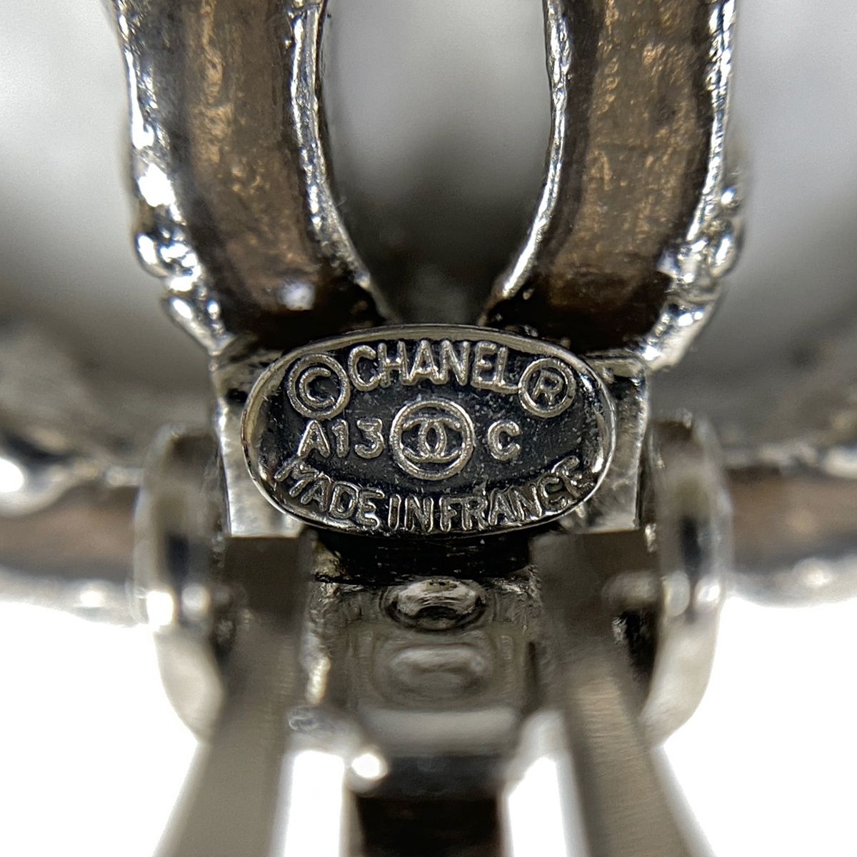 CHANEL イヤリング パール ココマーク ラインストーン メッキ シルバー CHANEL シャネル ココマーク ラインストーン ピアス メタル