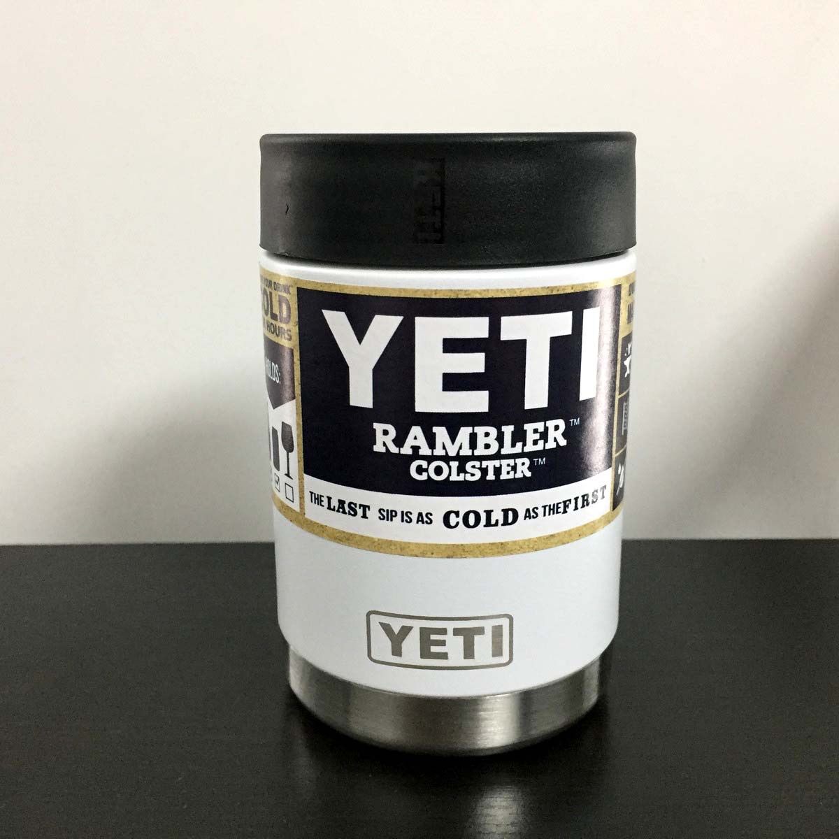 YETIイエティ12oz 缶クーラータンブラー　保温　保冷　黒、紺　最安値 YETI イエティ 缶クーラー サーフアンドシー コルスター