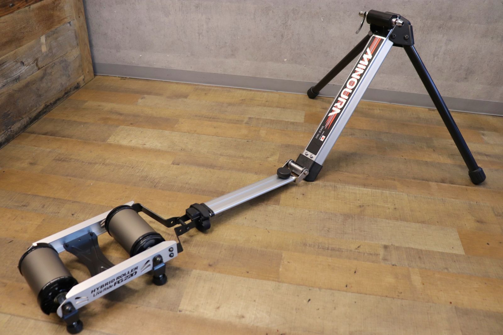 決算セール ミノウラ MINOURA LiveRide FG220 ハイブリッドローラー ローラー台 さいたま浦和店