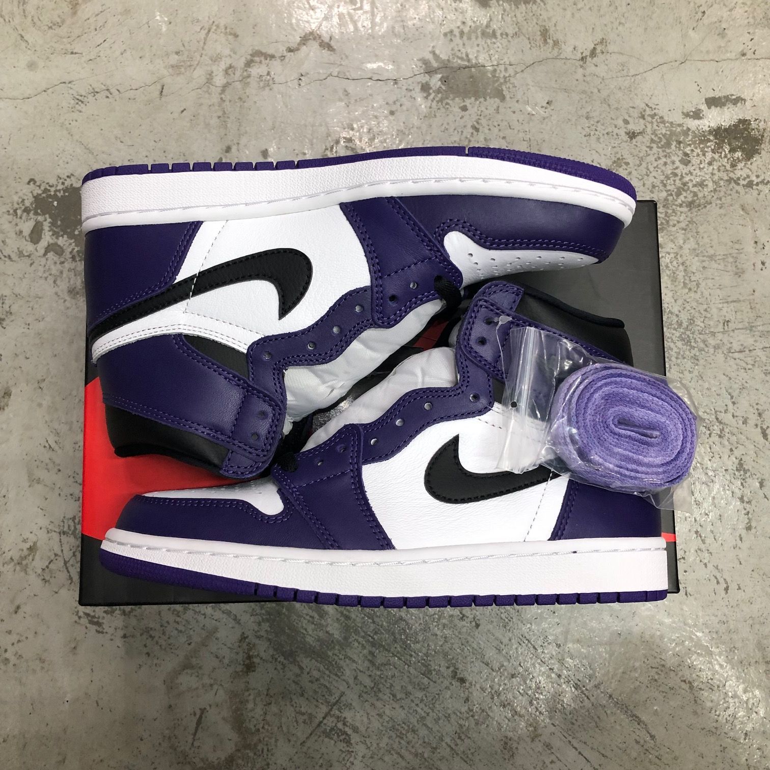 国内正規 新品 NIKE AIR JORDAN 1 RETRO HIGH OG COURT PURPLE 555088 