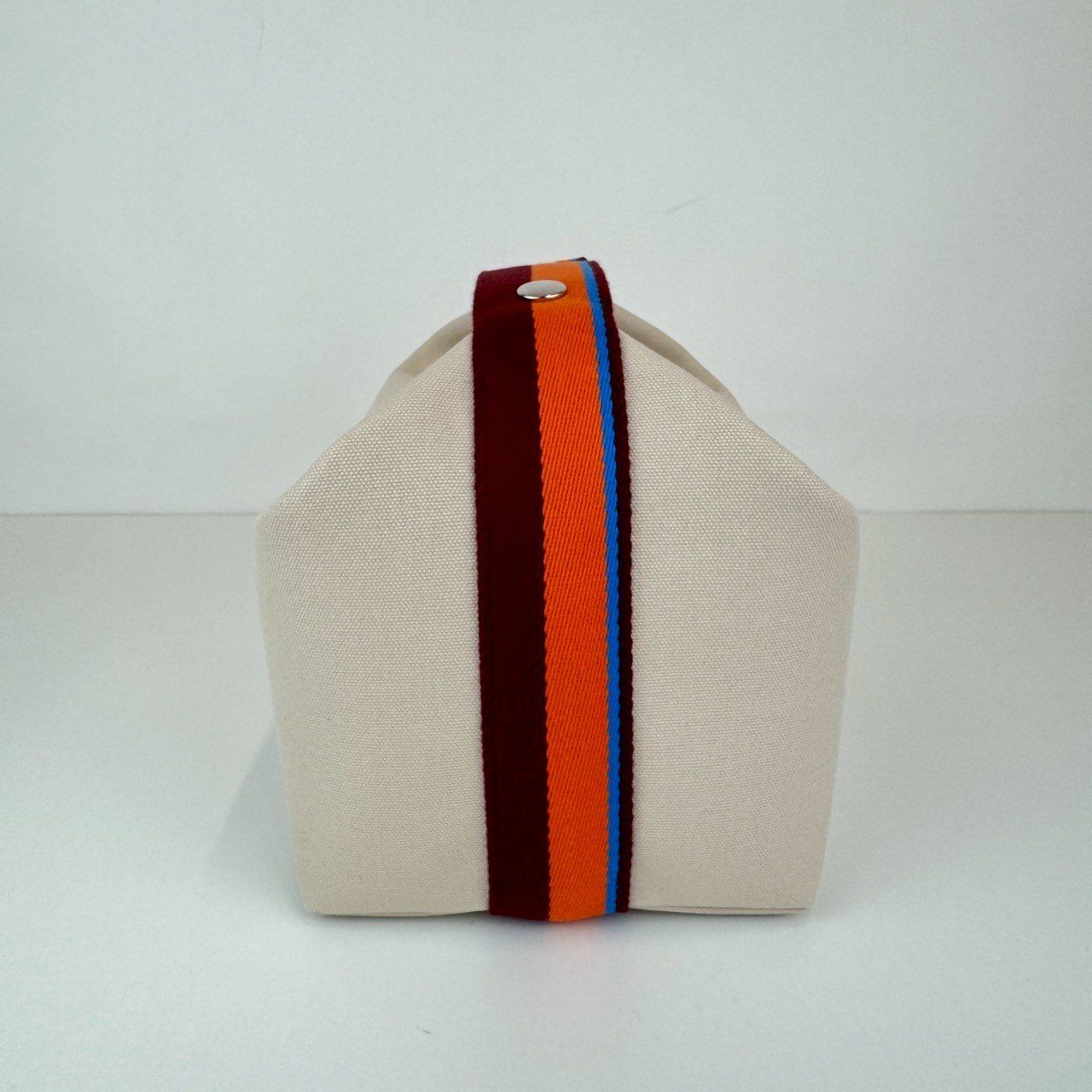 ブラック Hパヴィヨン