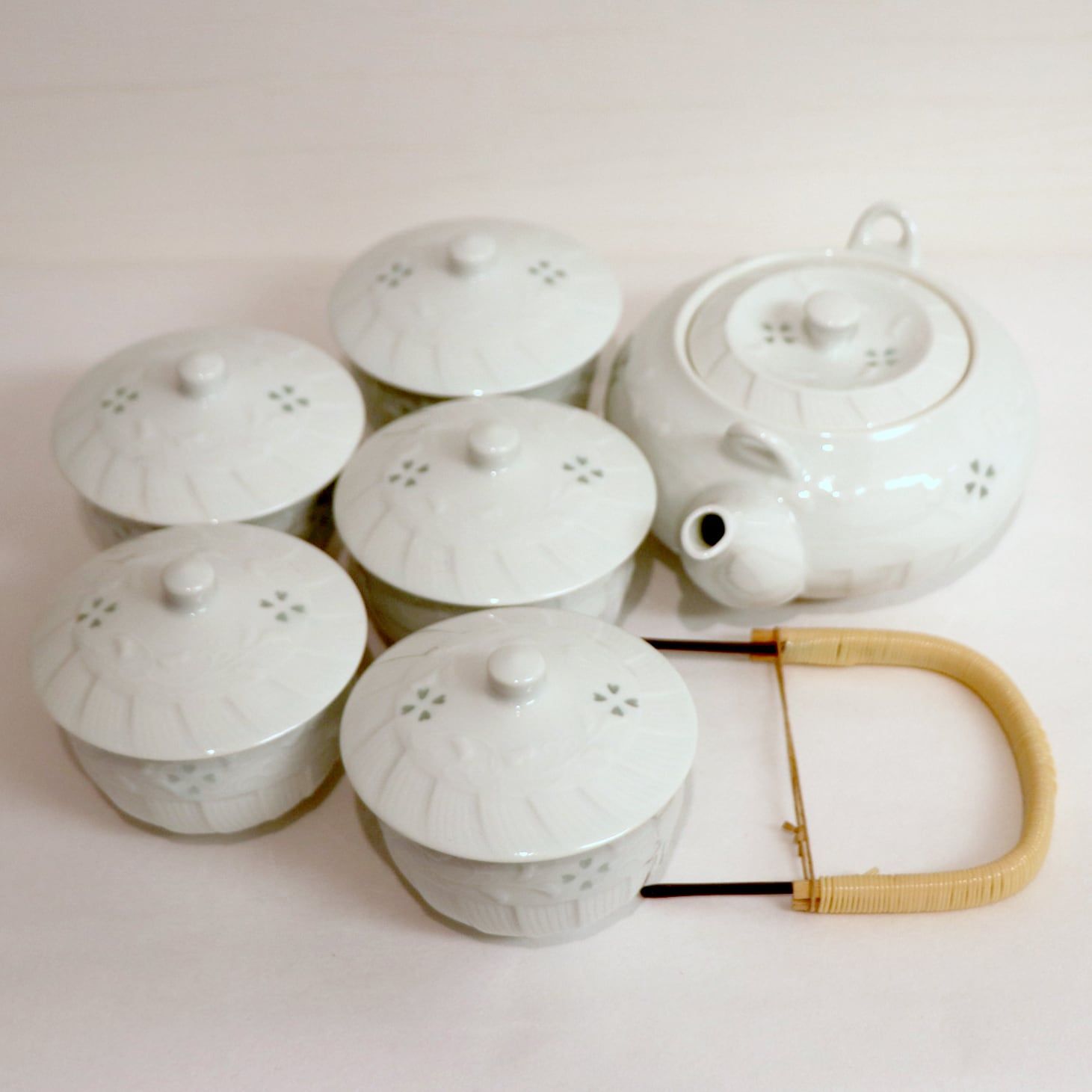 人間国宝 井上萬二作 白磁 陰刻雷文 急須 井上萬二（作）白磁 【急須