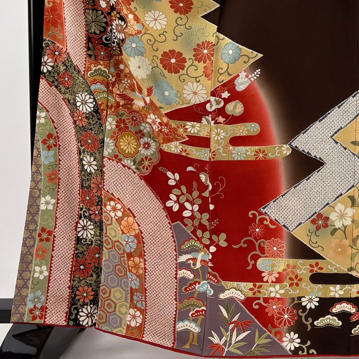 振袖 身丈164.5cm 裄丈66cm M 袷 松竹梅 鶴 金彩 ぼかし 焦茶色 正絹