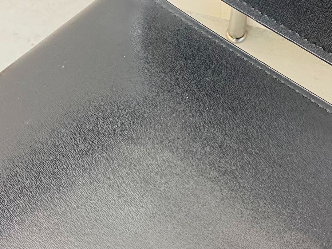 ル コルビュジエ LC1 スリングチェア リプロダクト 1 MARWIL-DEMENAGEMENTS_CH