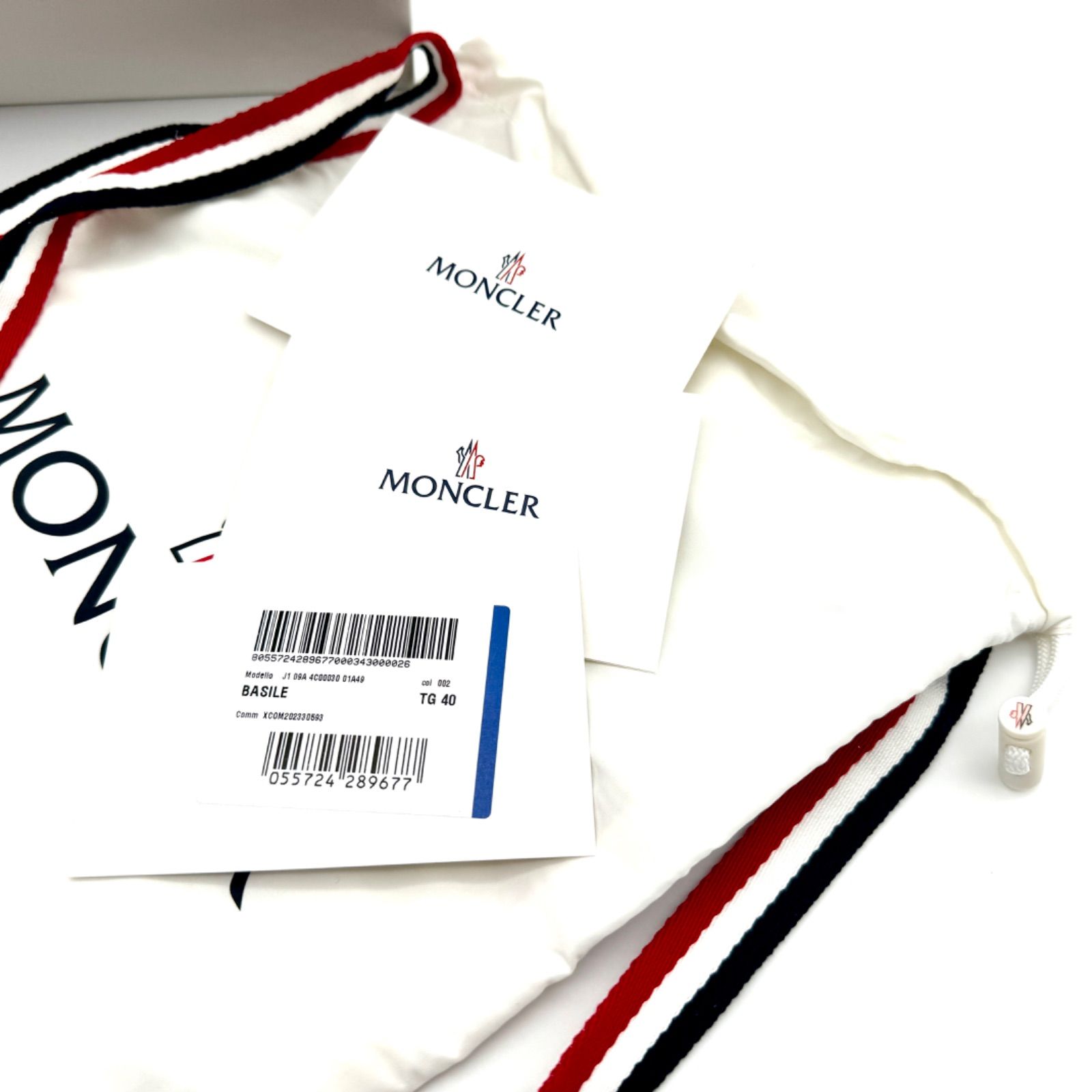 MONCLER モンクレール BASILE トリコロールライン ロゴ シャワーサンダル/ホワイト/4C000 40 01A49 002 MONCLER モンクレール シャワーサンダル フランスライン トリコロール