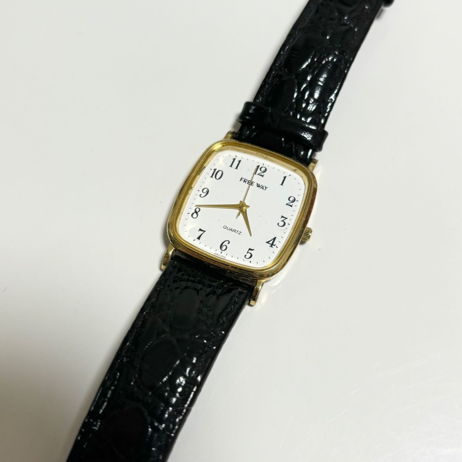 Louis & Balencia K22GP クォーツ腕時計 A2947 Louis ＆ Balencia ルイス＆バレンシア クォーツ LB550823 K22GP