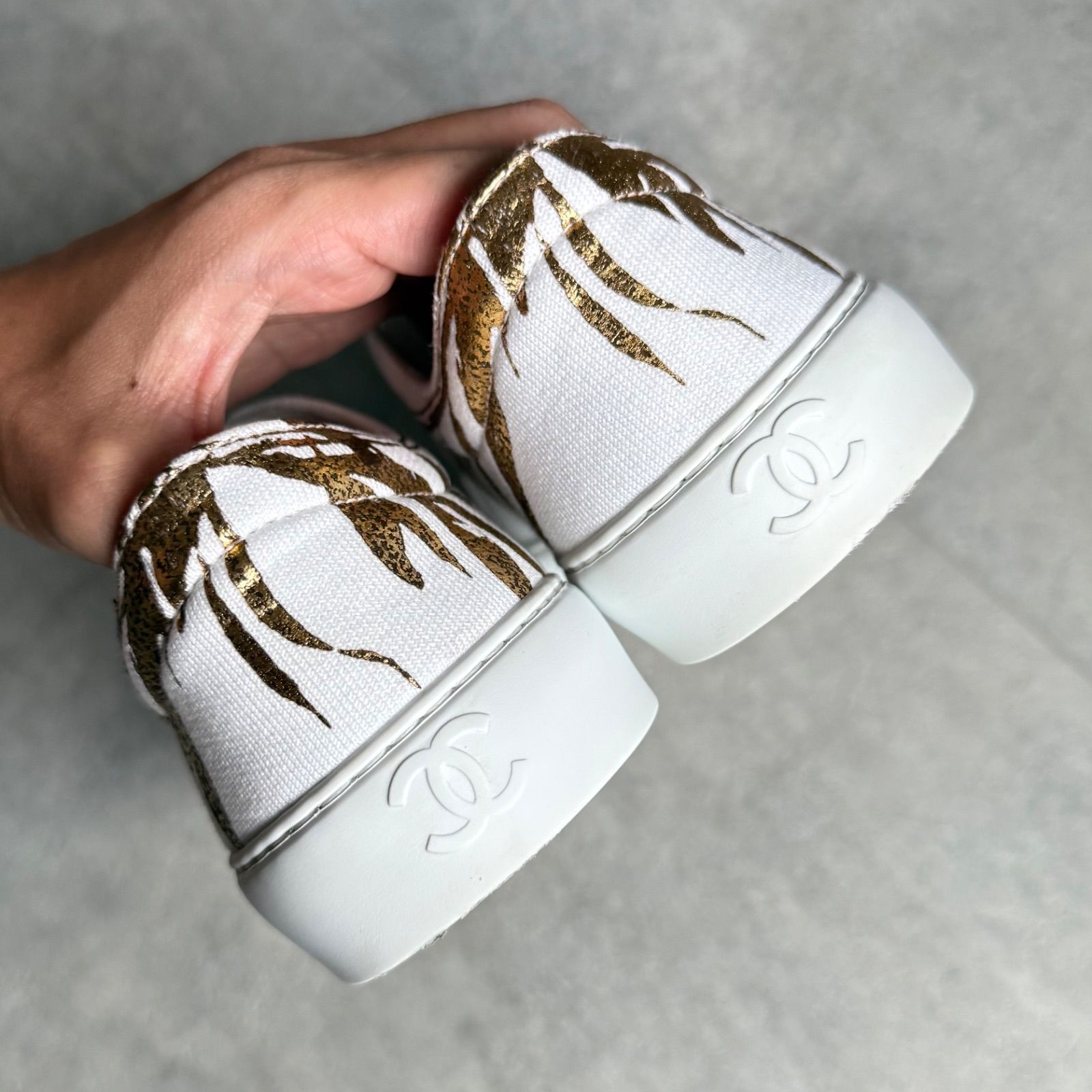 極美品 希少 CHANEL シャネル ココマーク レザー ホワイト ゴールド 花 