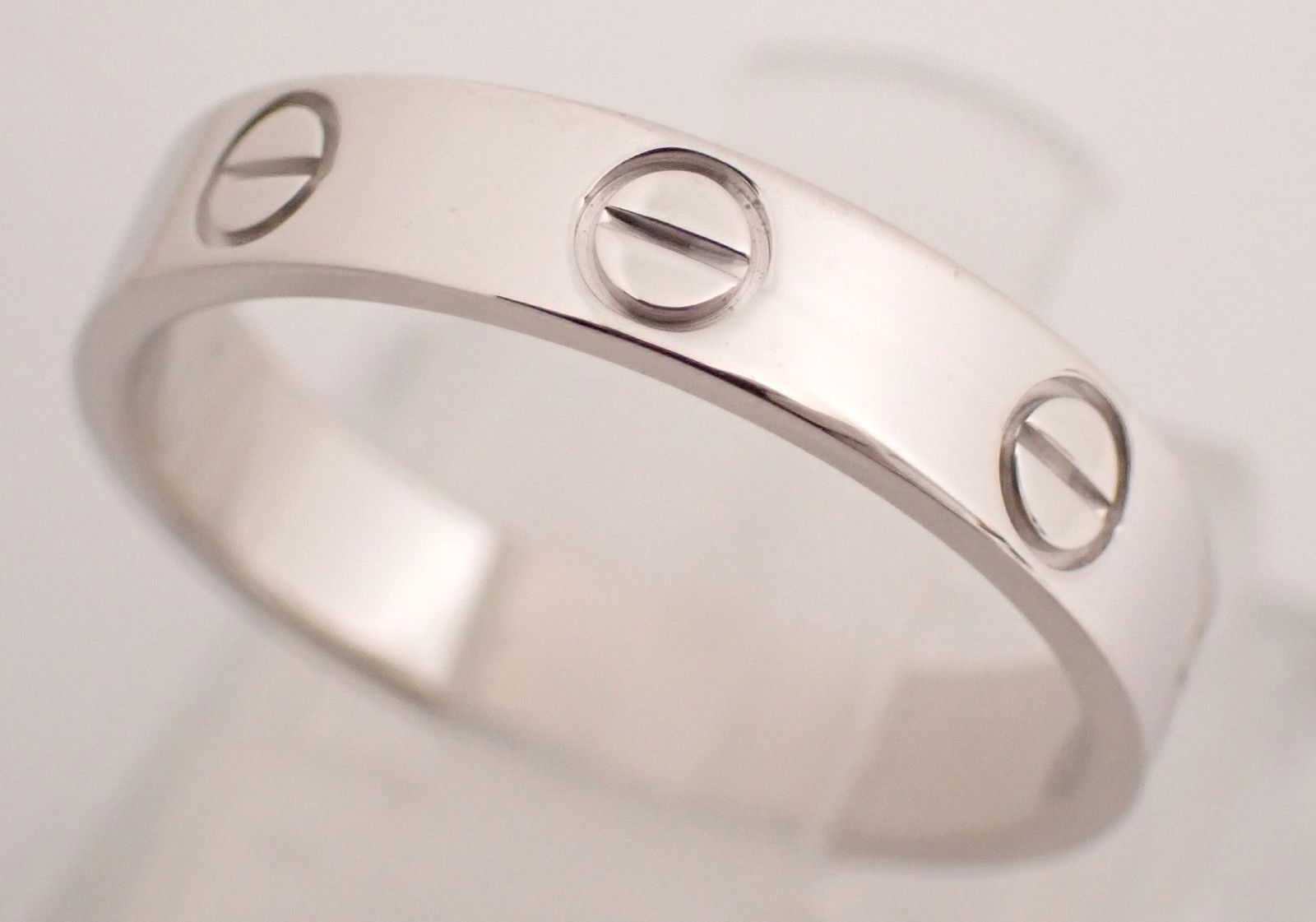 新品仕上げ済 Cartier(カルティエ) ミニラブリング K18WG 3.4g 新品仕上げ済 Cartier(カルティエ) ミニラブリング K18WG 3.4g
