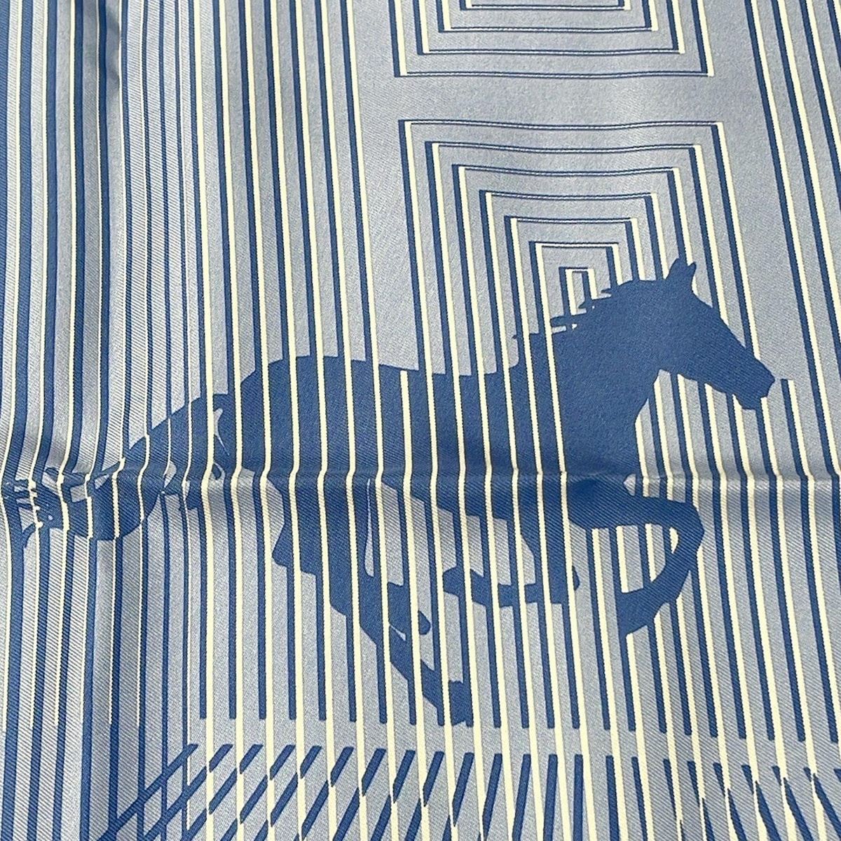 HERMES(エルメス) スカーフ新品同様 プチカレ ライトブルー×ブルー  