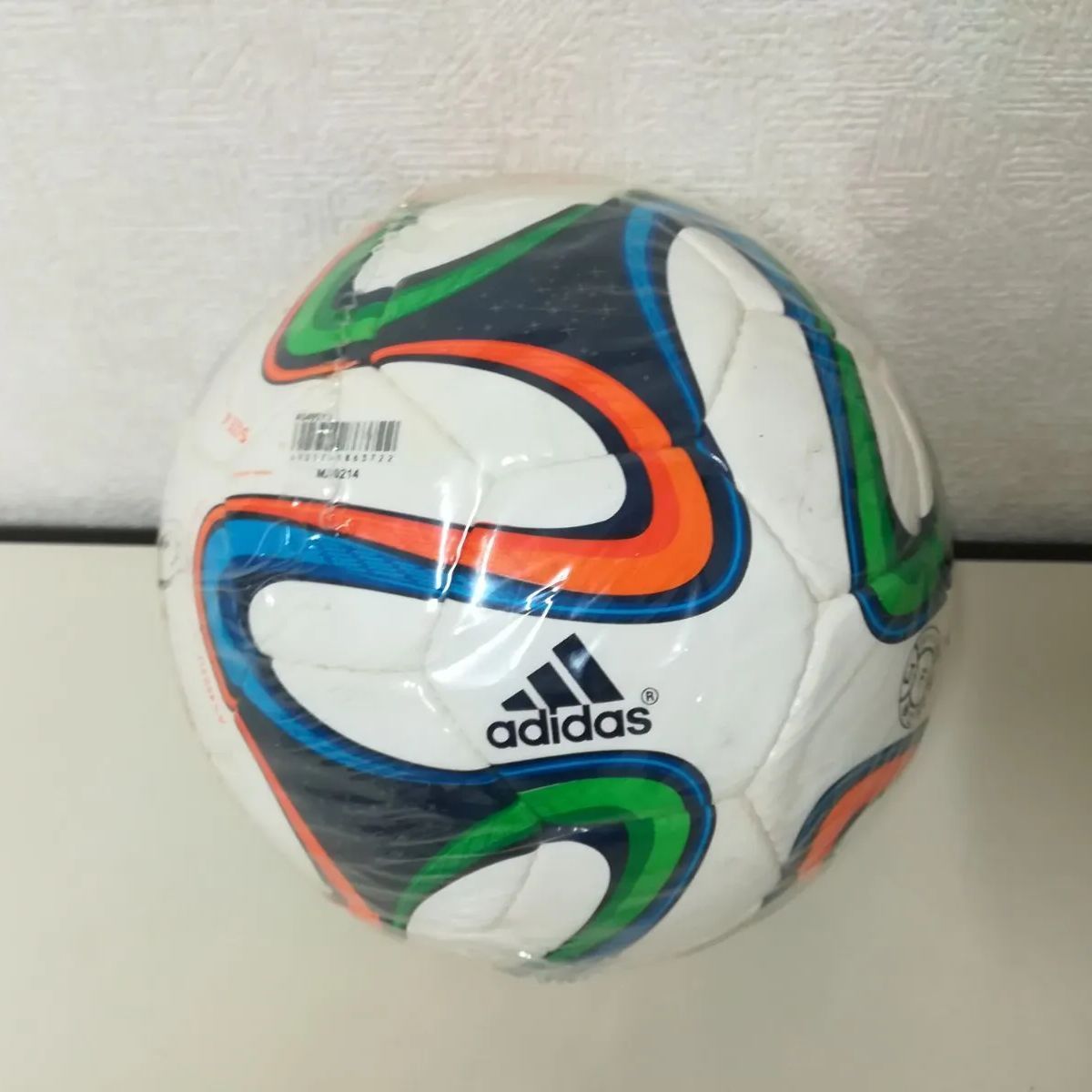 未使用・保管品】FIFA ワールドカップ ブラジル大会 公式試合球 レプリカ サッカー 2120 - メルカリ