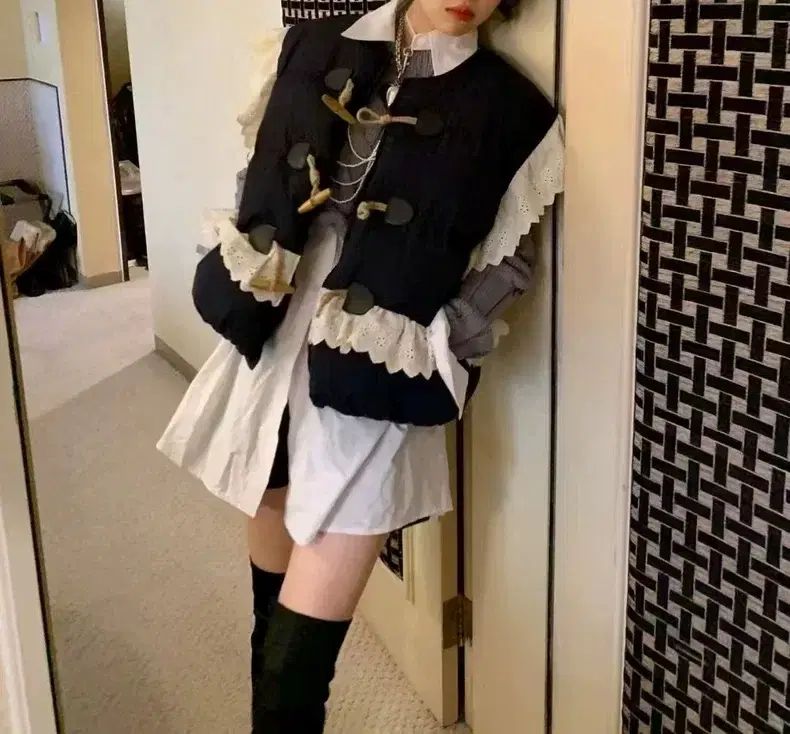 レースフリル トグルボタン ダウンベスト