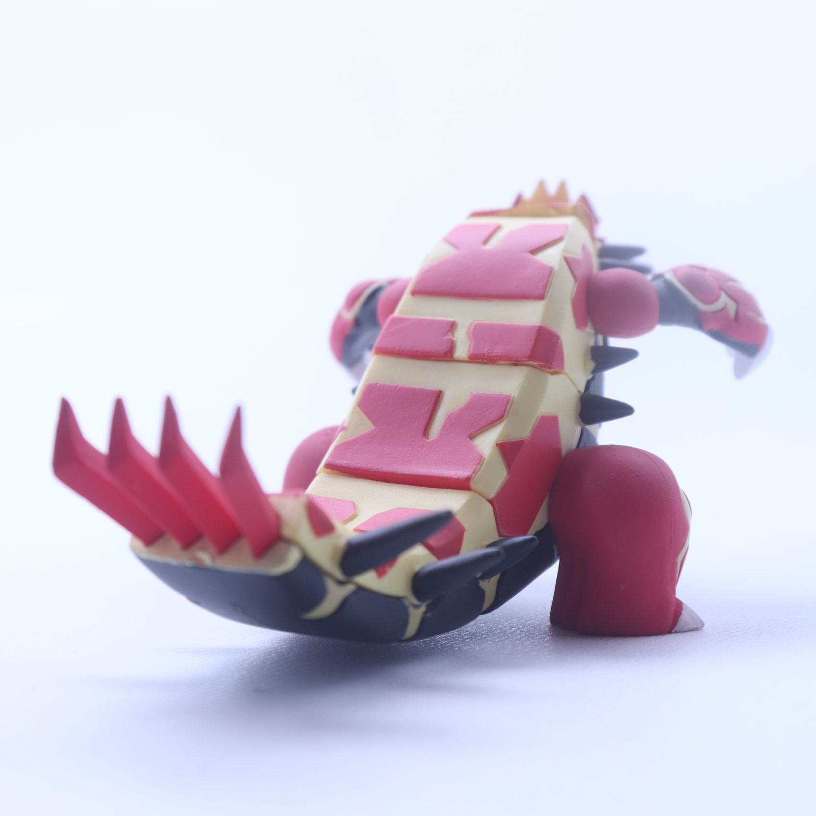 ゲンシグラードン /TAKARA TOMY (タカラトミー) 立体ポケモン