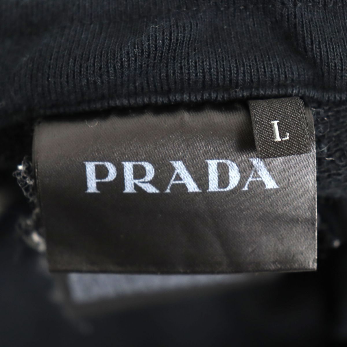 良品◇2019年 PRADA プラダ ラバーロゴプレート付き ボトムス/ハーフ