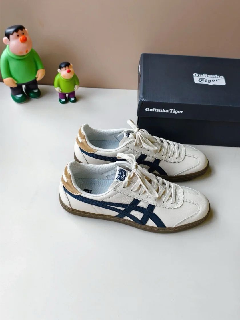 トンカ HOKA ONEONE ホカ ランニングシューズ 厚底 メンズ ステルス